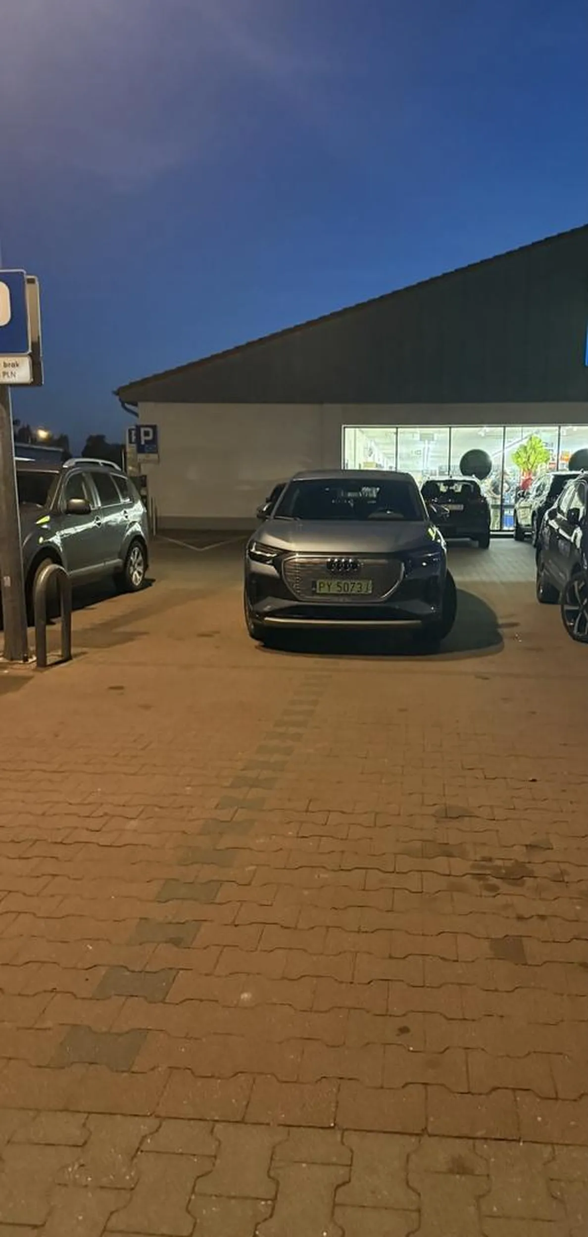 Zabrakło dodatkowych godzin z parkowania z nowym autem.