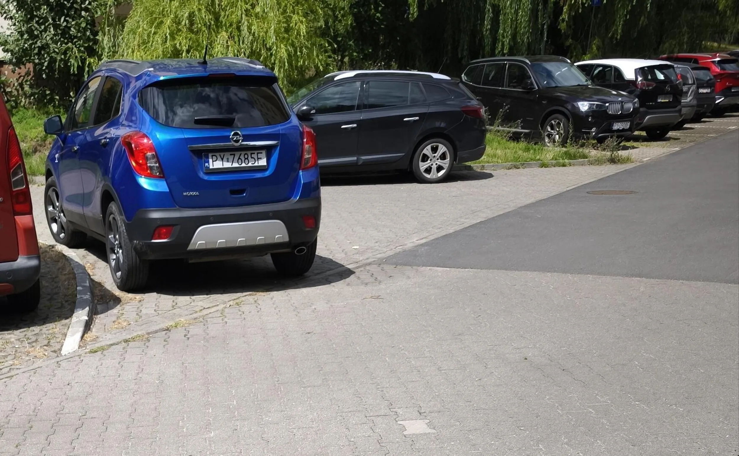 Blokowanie przejazdu to jego specjalizacja