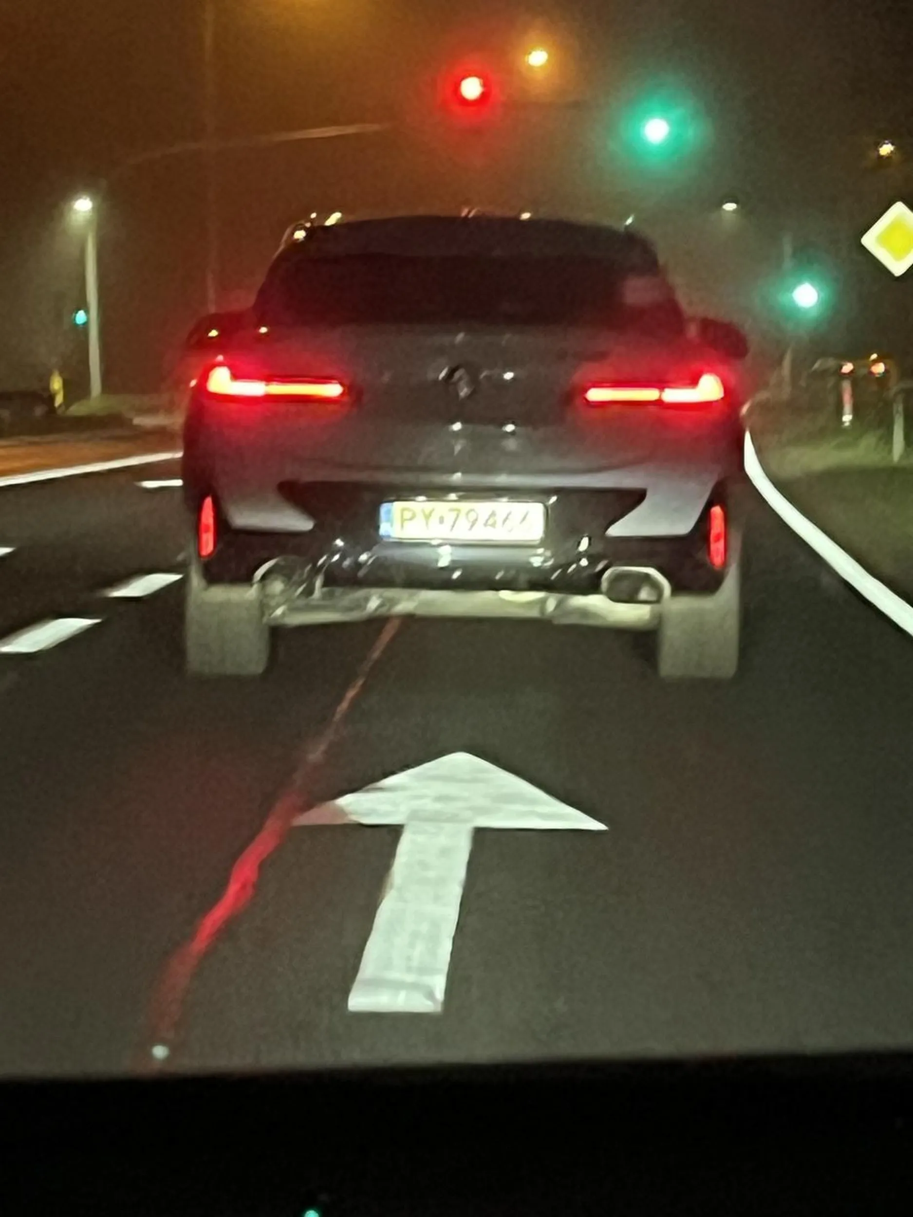 Panie kierowco, kultura jazdy i jazda na suwak nie są Pańską mocną stroną. Serdecznie nie polecam!