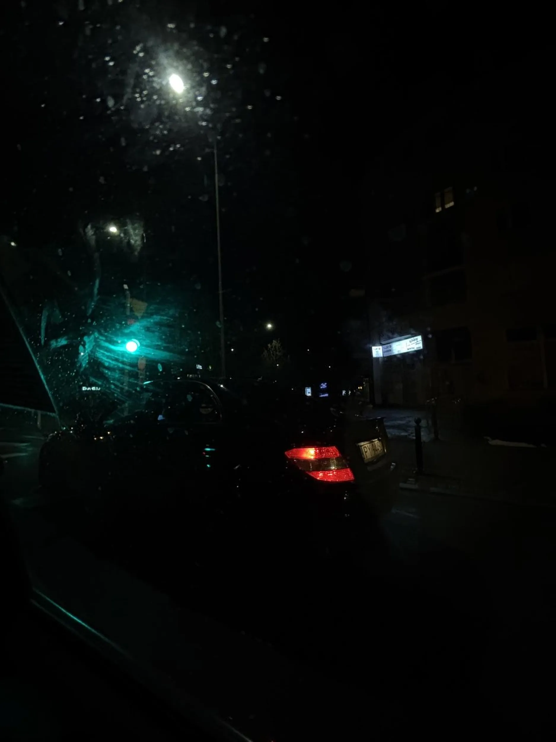 ty jeb*iety jestes palisz sprzeglo i na otwartych szybach vixy słuchasz