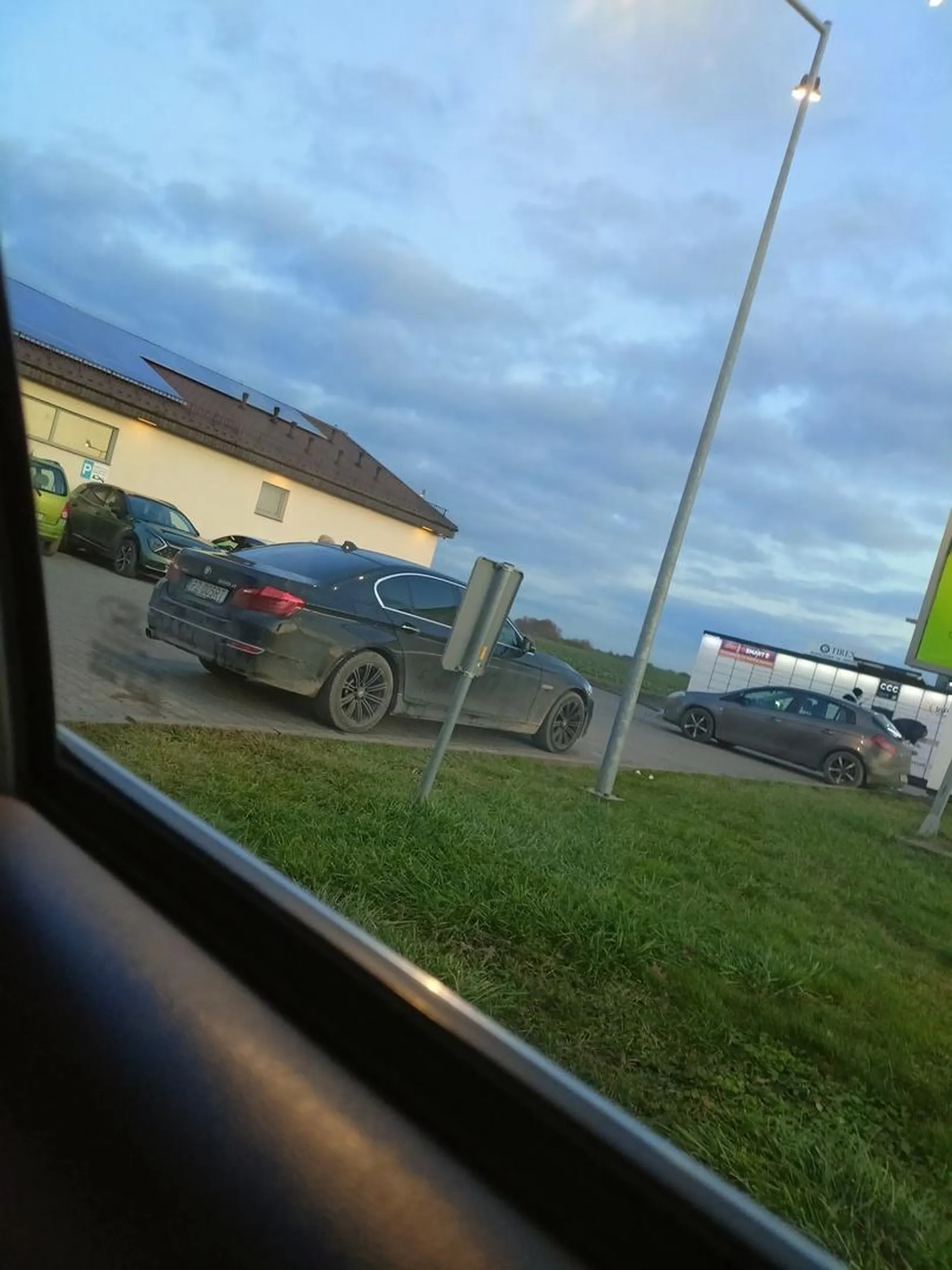 Zajebiste parkowanie XD