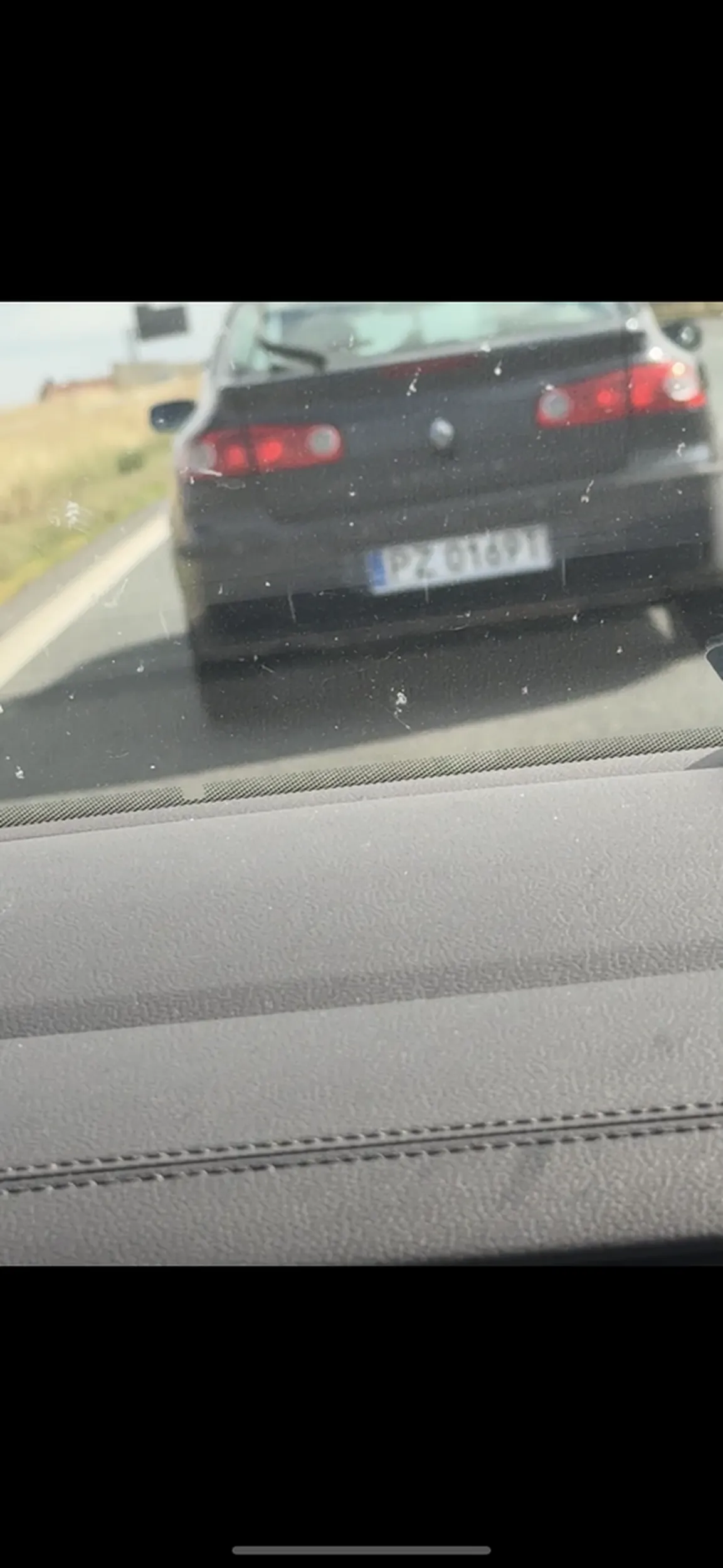 Blokuje lewy pas, jedzie jak uparta krowa