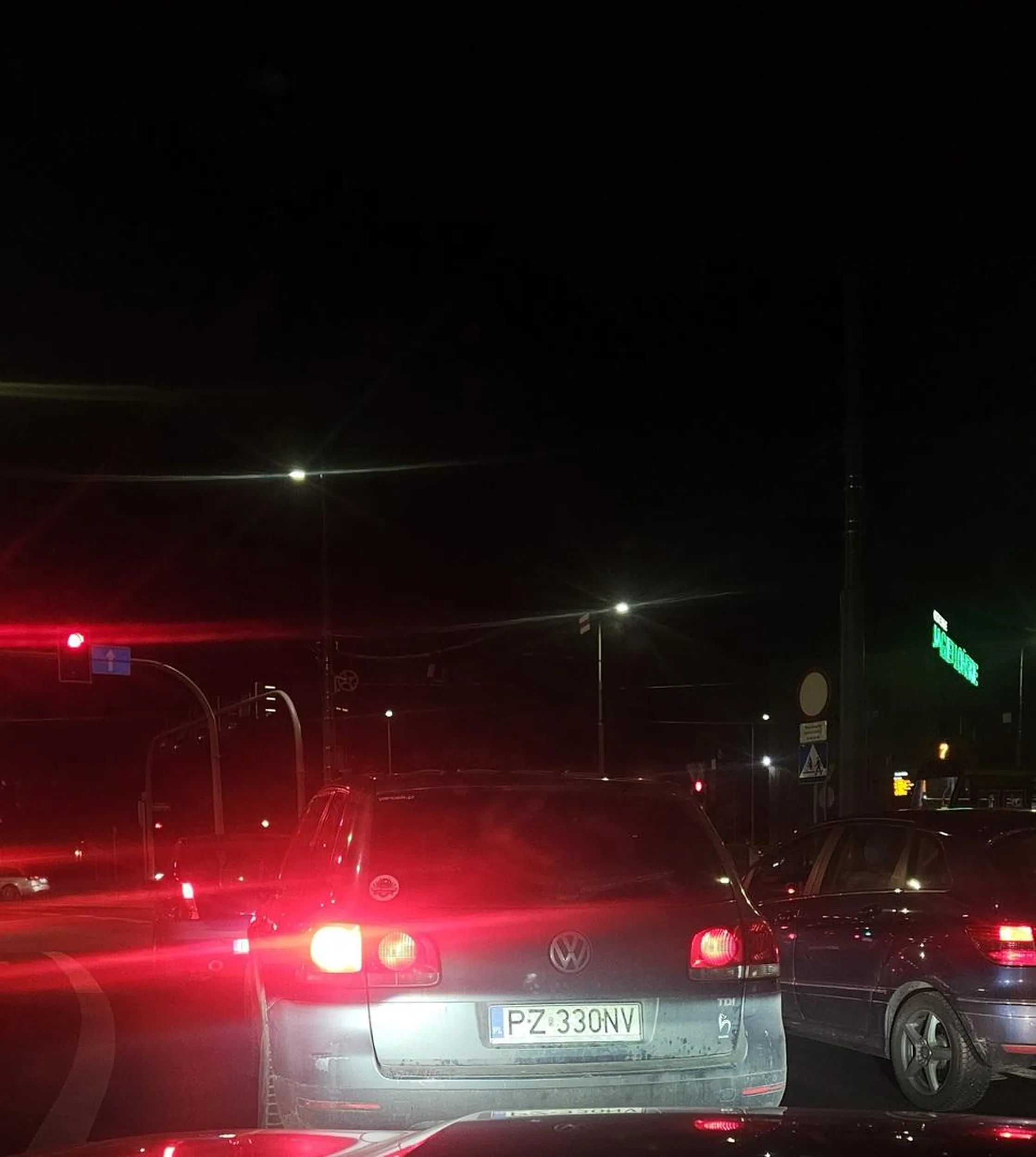 Ale jeździć po rondzie to nie umiesz.