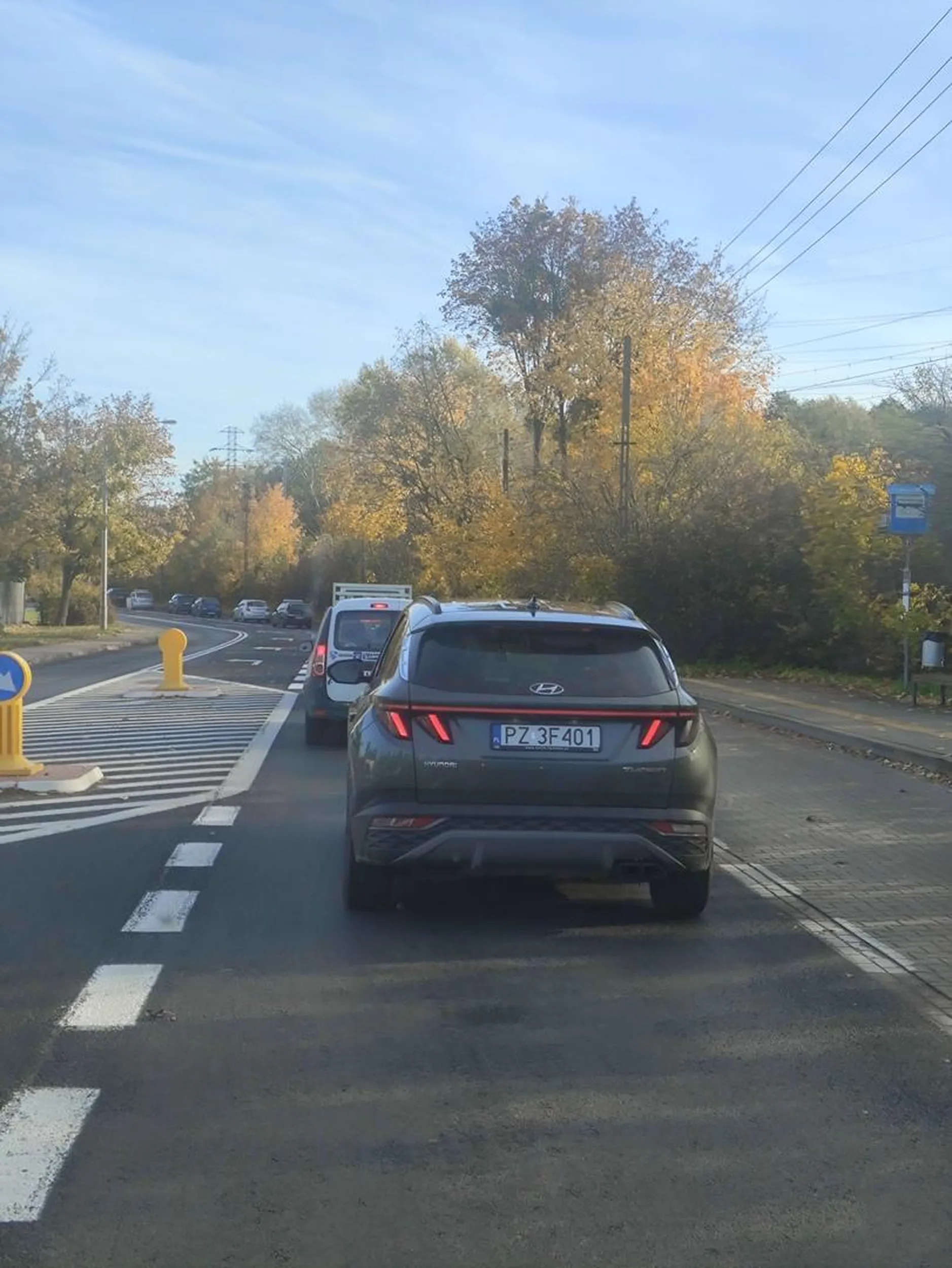 I co ci dało to wyprzedzanie od nadjeżdżający samochód i na przejściu dla pieszych jeśli dalej ominąłeś tylko jeden samochód i jedzie przede mną w korku ?