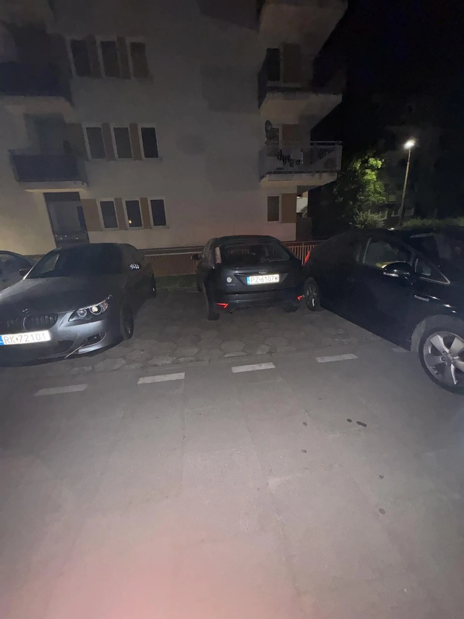 Бро ты уебок ебанный паркуйся нормально , чепуха