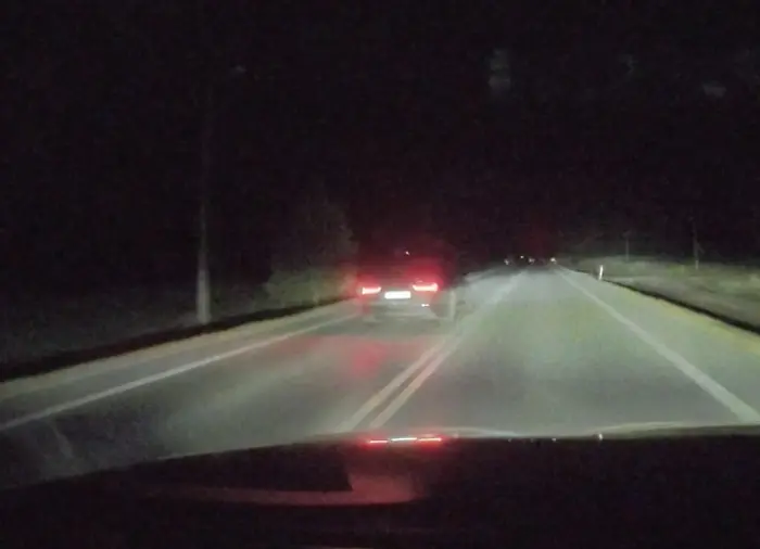 Podwójna linia nie obowiązuje jaśnie królewicza?