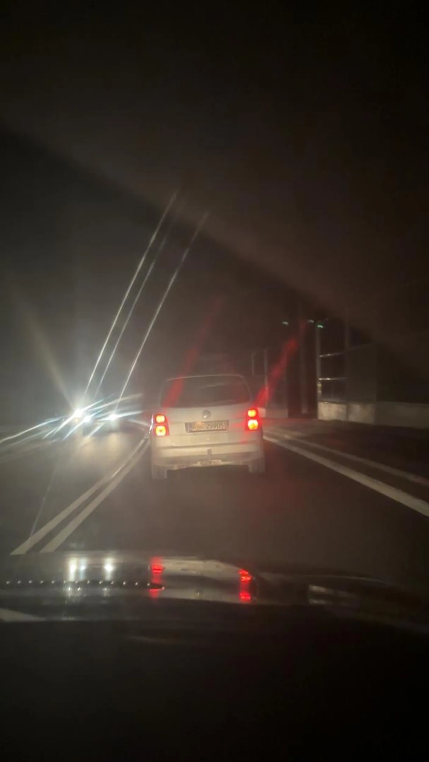 Jest pizdą nie umie jeździć prawko to dostał chyba na Ukrainie