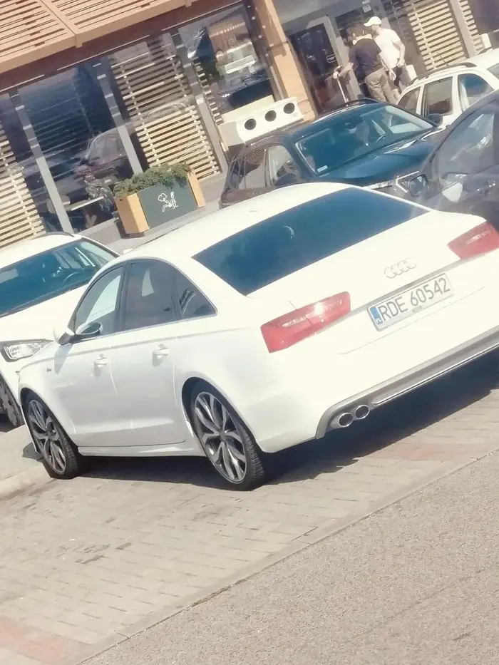 Widać że Białe audi