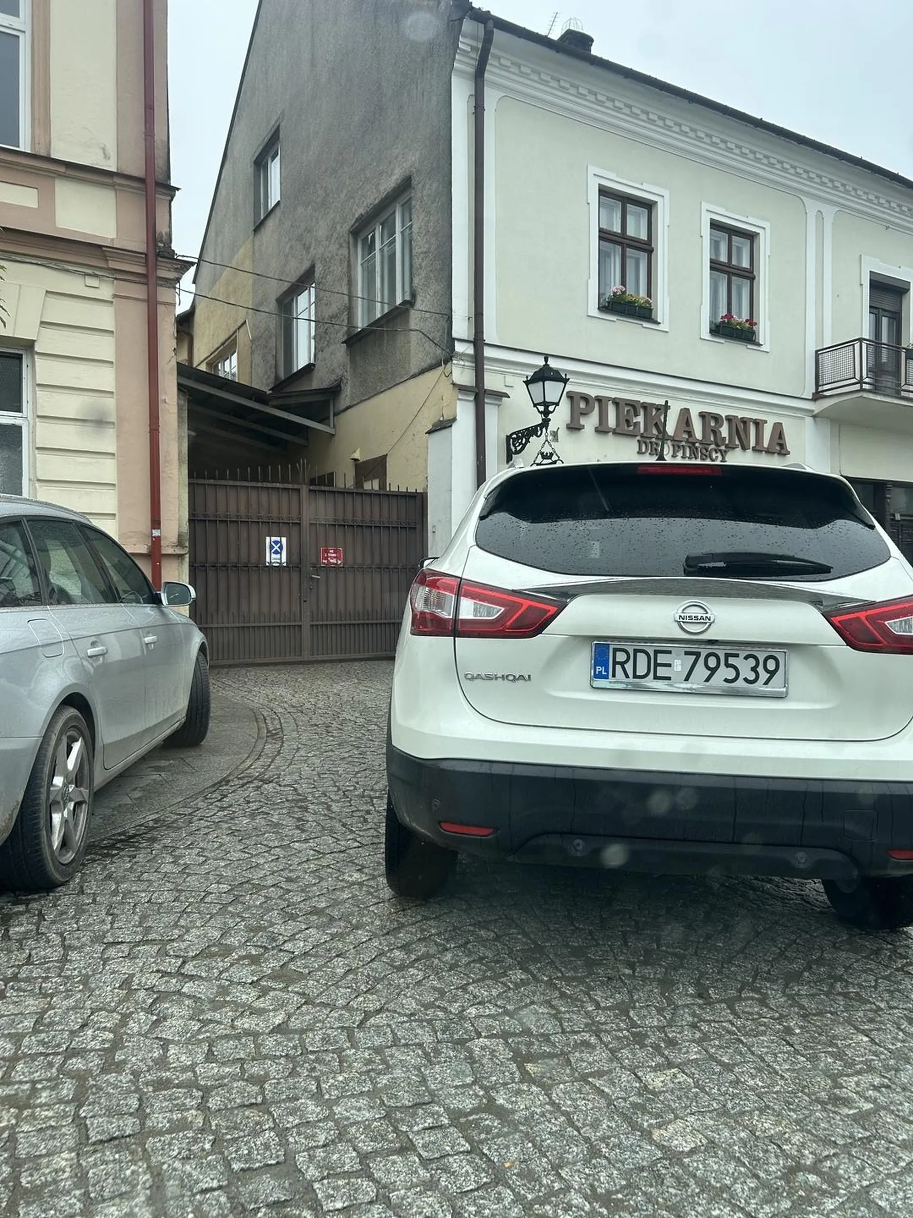 Pani sie nauczy parkowac