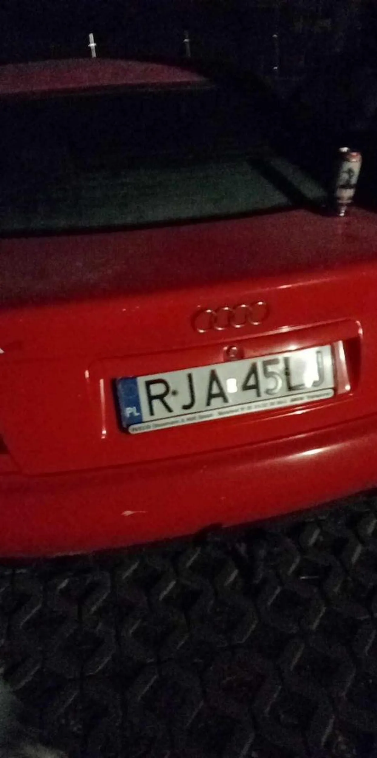 Synek kupił to auto na szrocie dałam mu pieniążka żeby kupił i kupił takie padło,i nie ma pieniędzy na paliwo xd ???