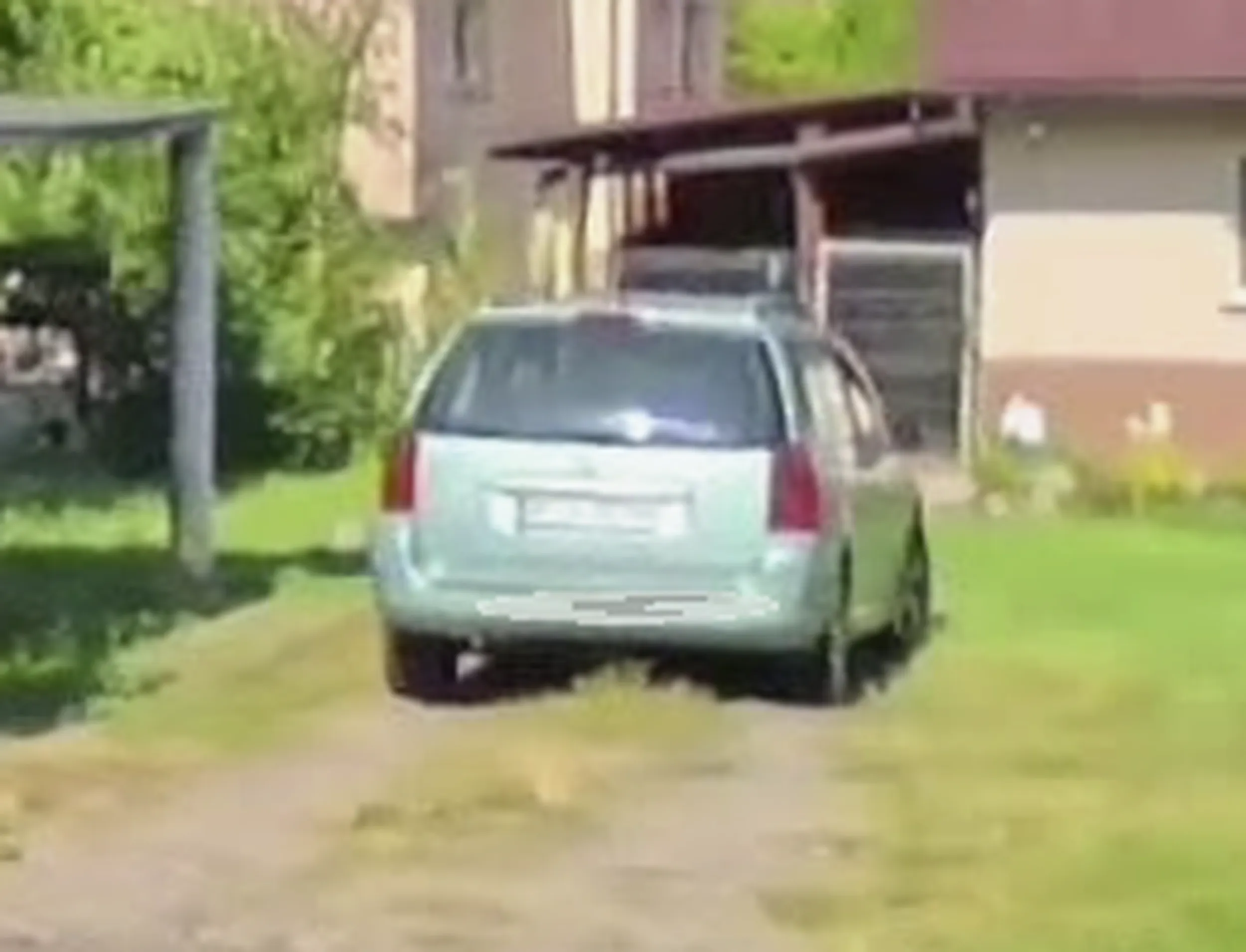 Patrz na drogę, psa mi potraciłaś