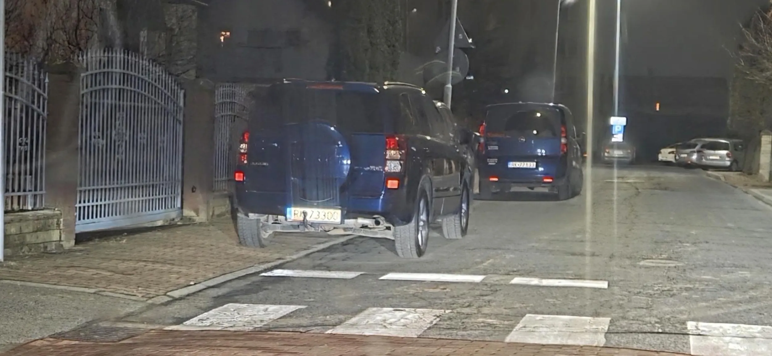 No bo jak że inaczej , zasłanianie przejścia dla pieszych , wstyd