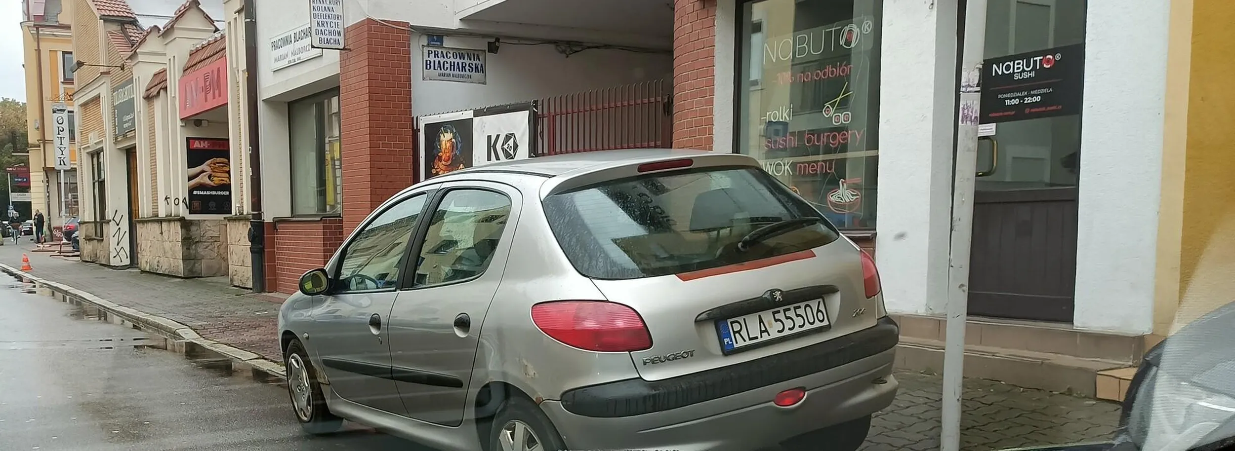 Święta krowa chodnikowa