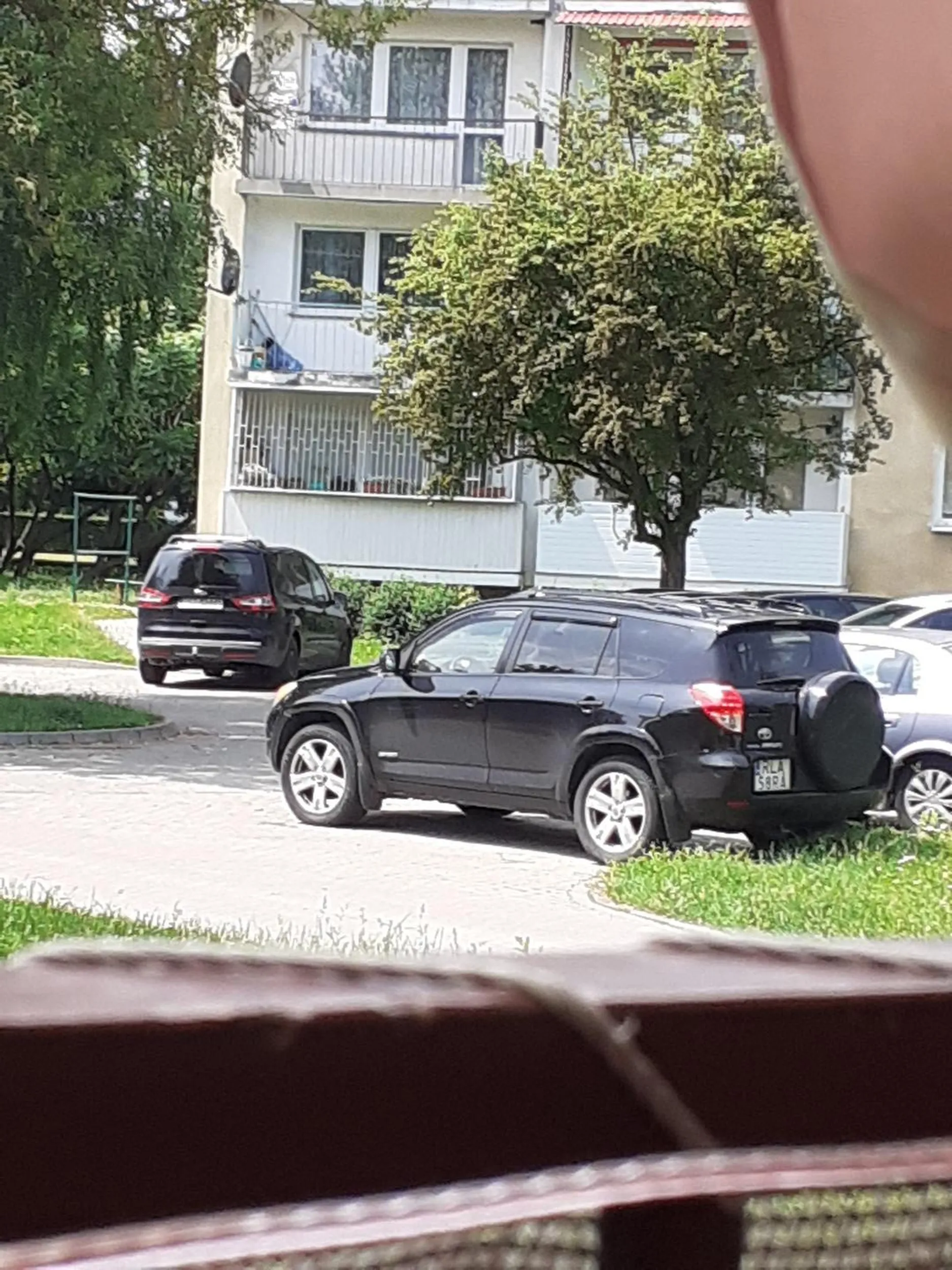 Naucz się parkować pecie!!!