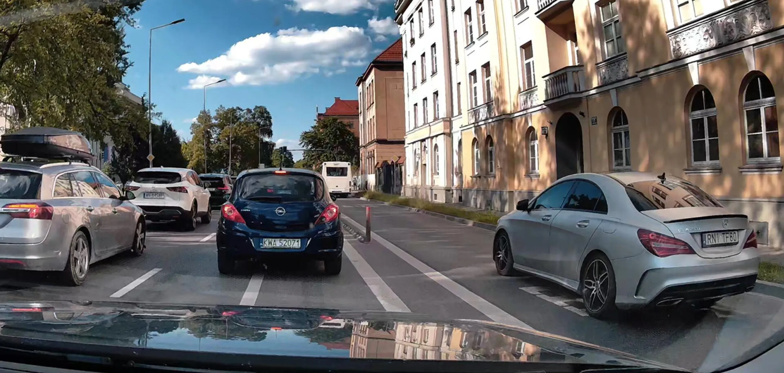 Grube prosie przecież nie będzie stało w korku, pojedzie buspasem