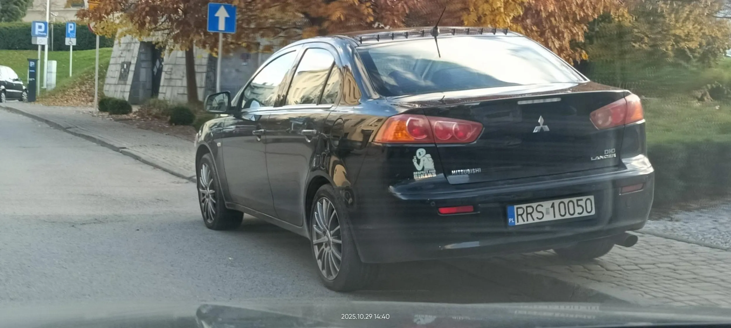 Święta krowa chodnikowa