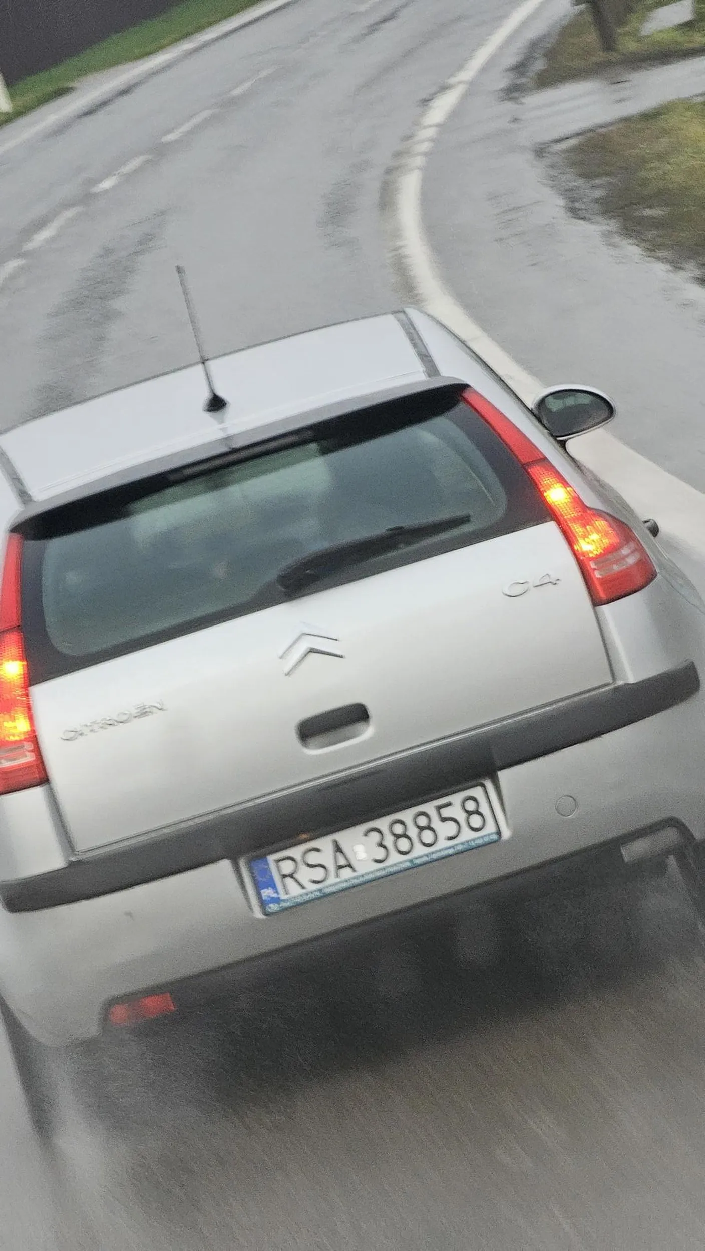 Wez sie za jazde a nie za zabawy telefonem