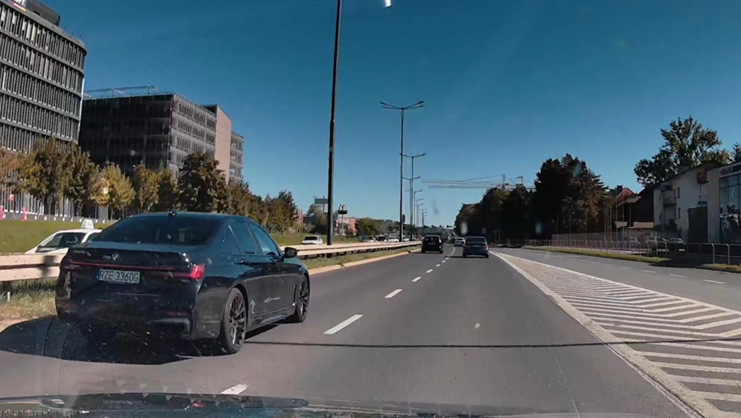 człowiek zakochany w lewym pasie