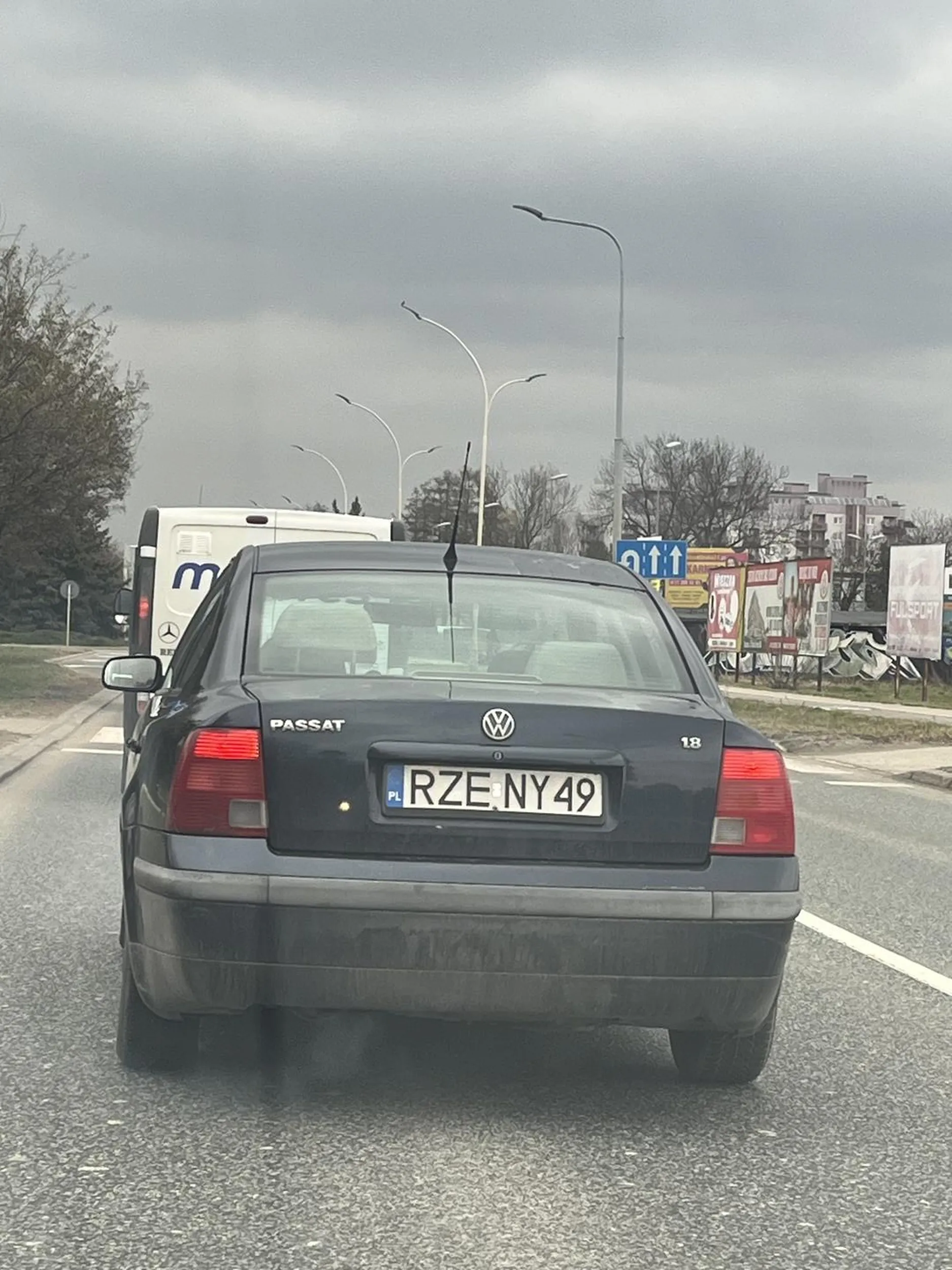 Śmierdzą kurw te wasze volkswageny odrazu nos mi kur skręca