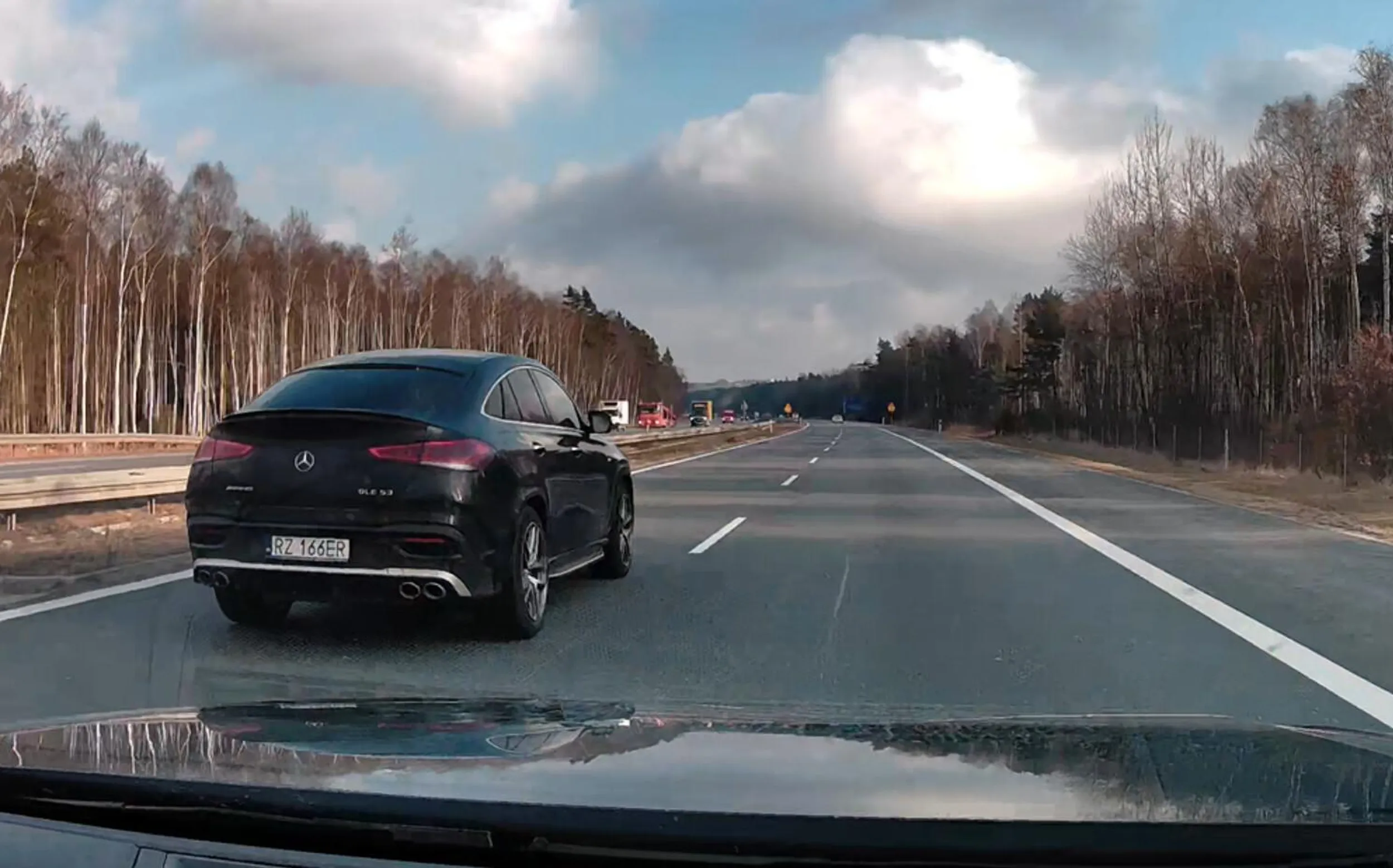 człowiek zakochany w lewym pasie