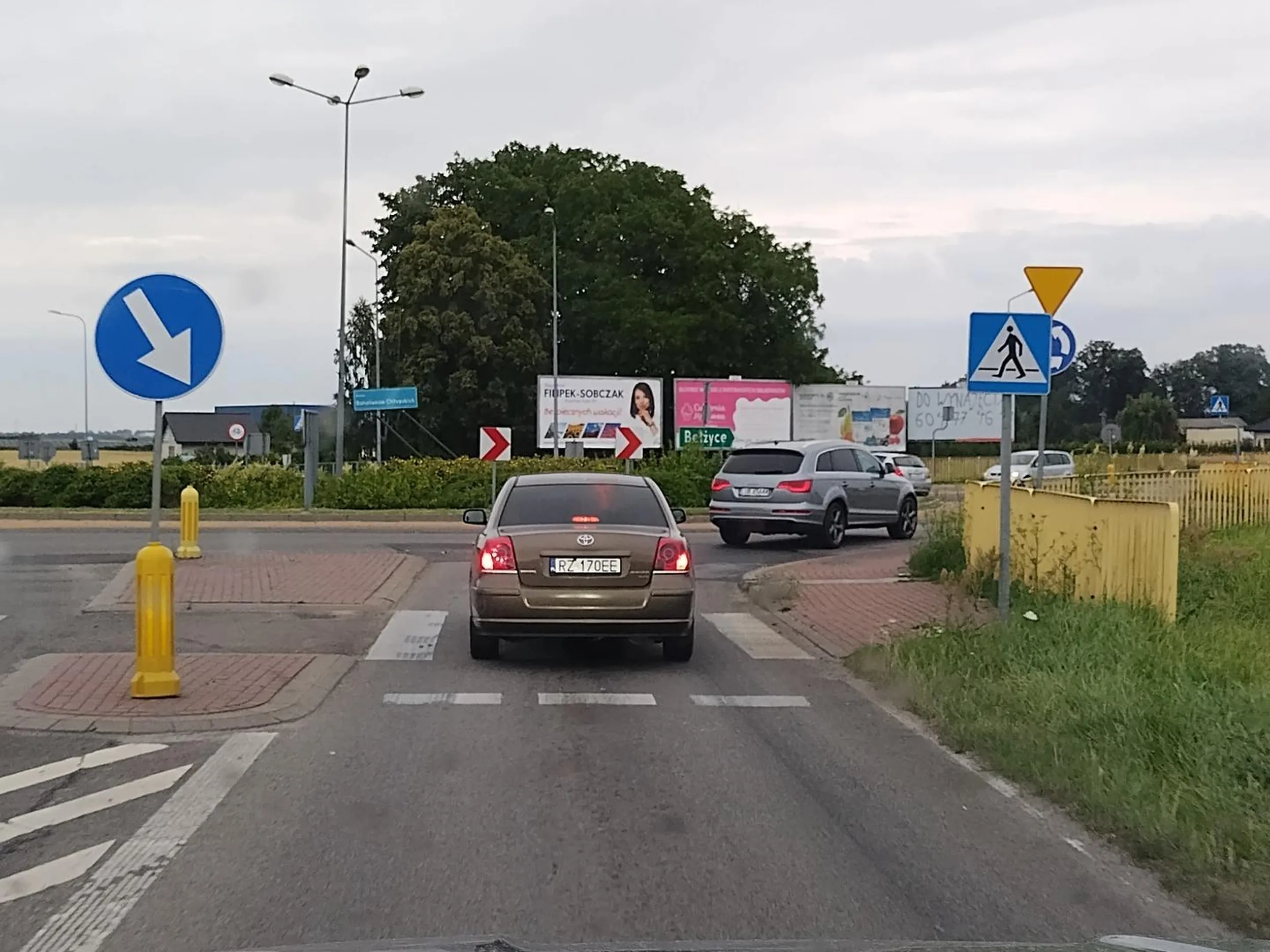 Wyjechał prosto przed maskę, wymuszając pierwszeństwo, a potem gaz w podłogę i tylko czarna chmura dymu z rury przez kilka kilometrów! Zero kultury!