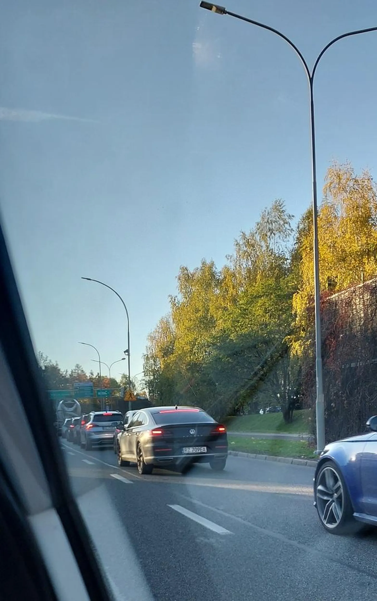 Agresywna jazda obwodnicą rzeszowa, bez kierunkowskazów i bez manier