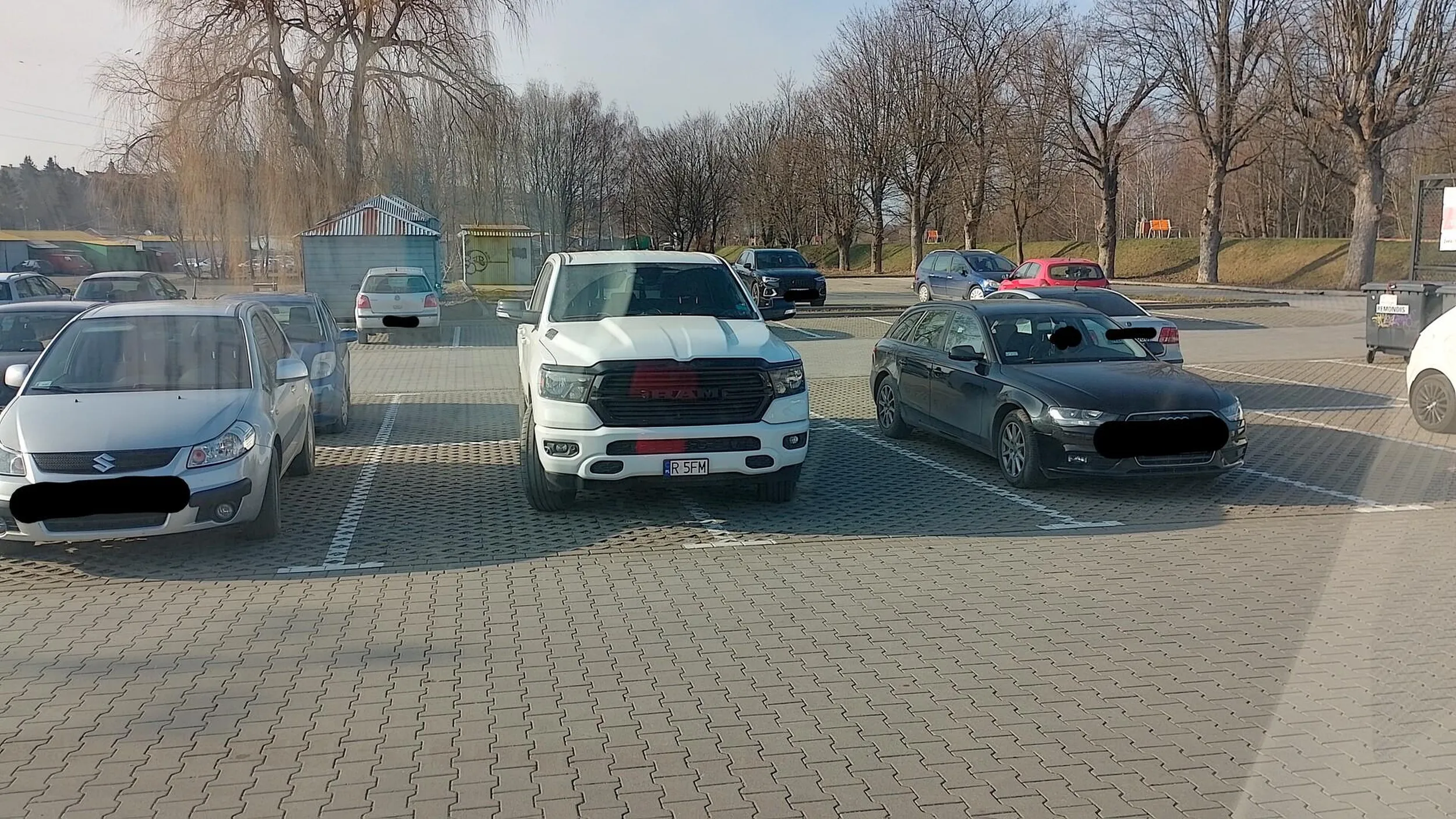 Co tam dwa miejsca, cztery w sam raz.