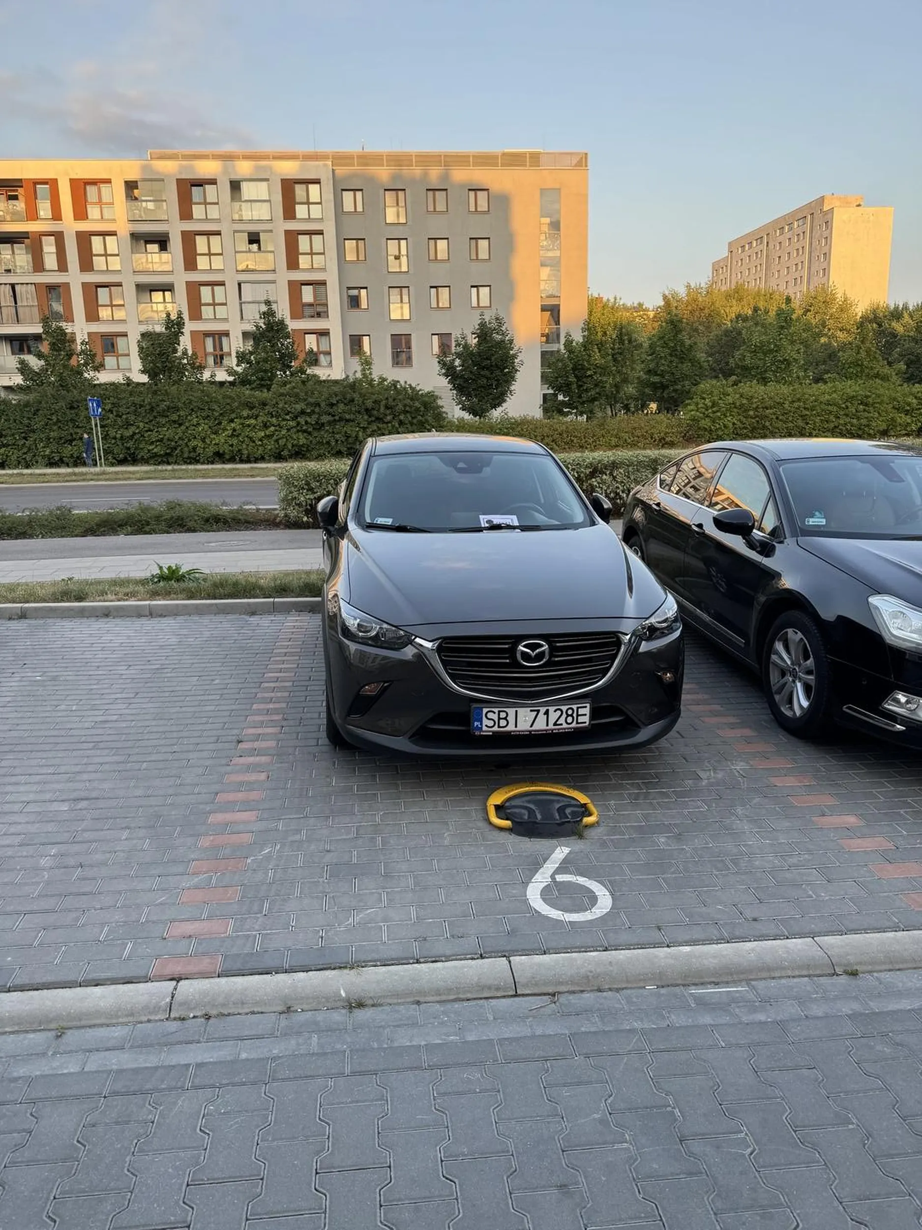 Zajmowanie prywatnego miejsca parkingowego na noc