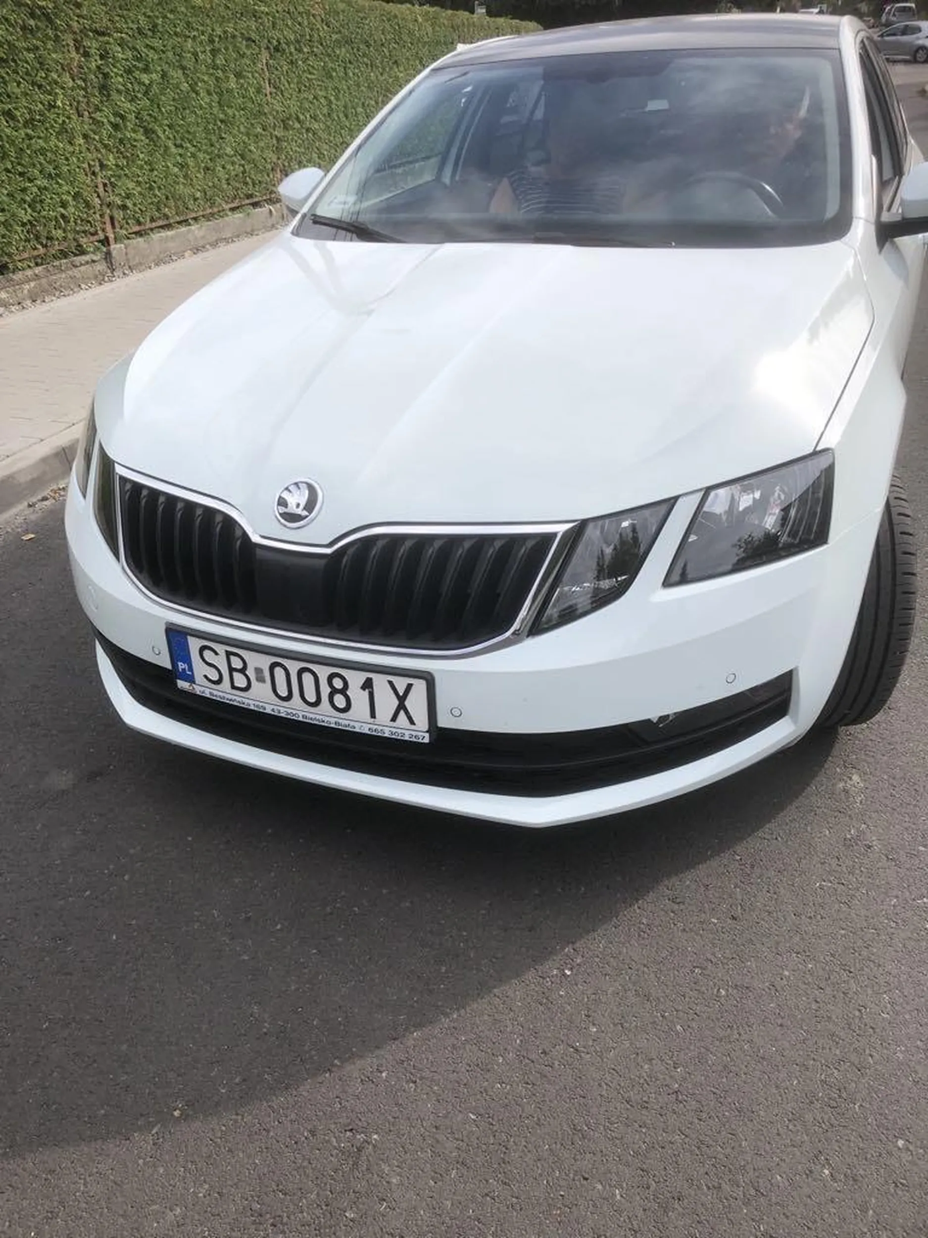 Stary zgredziały dziad który nie potrafi w znaki