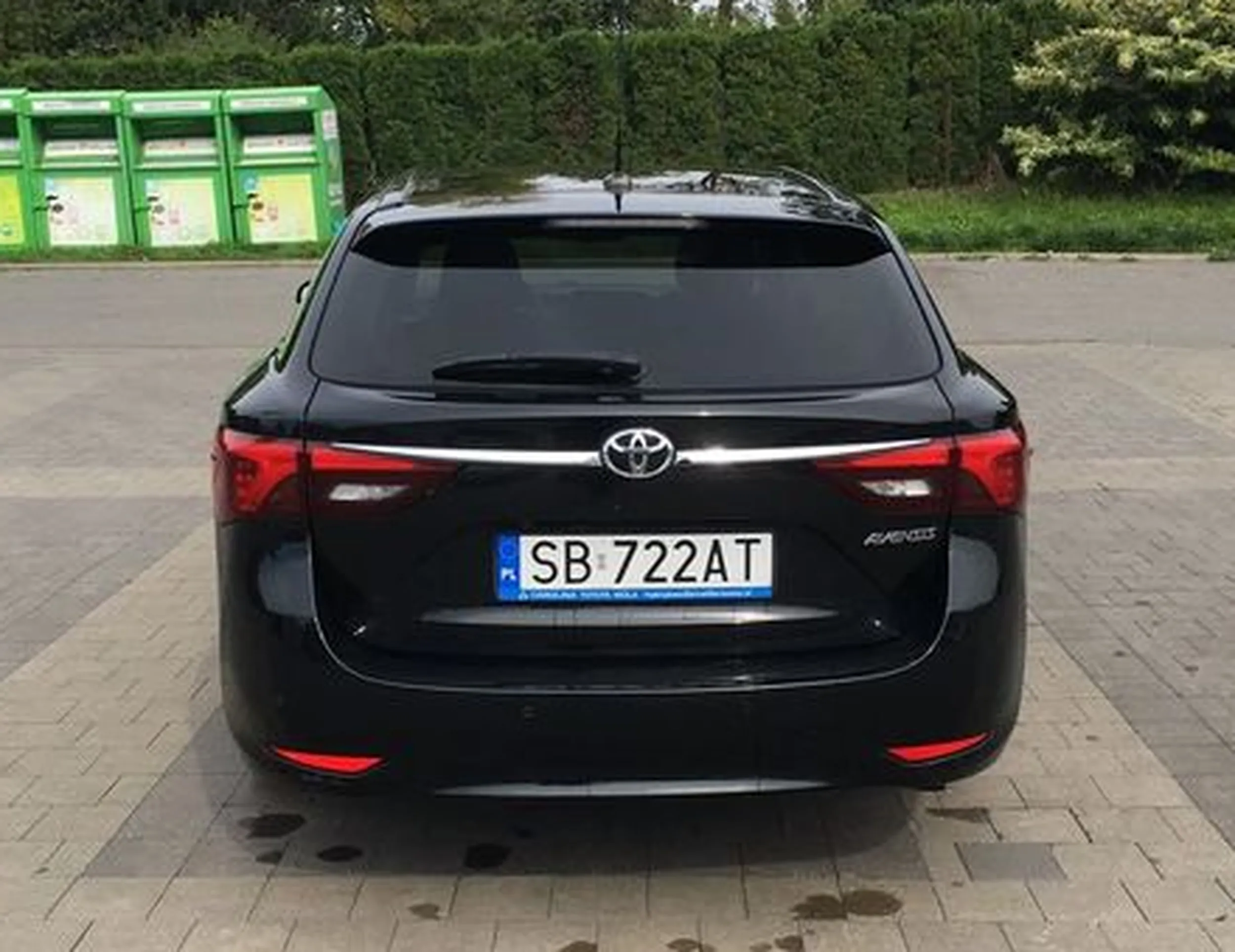 Ładny samochód, pewnie jakiś zagraniczny:-)