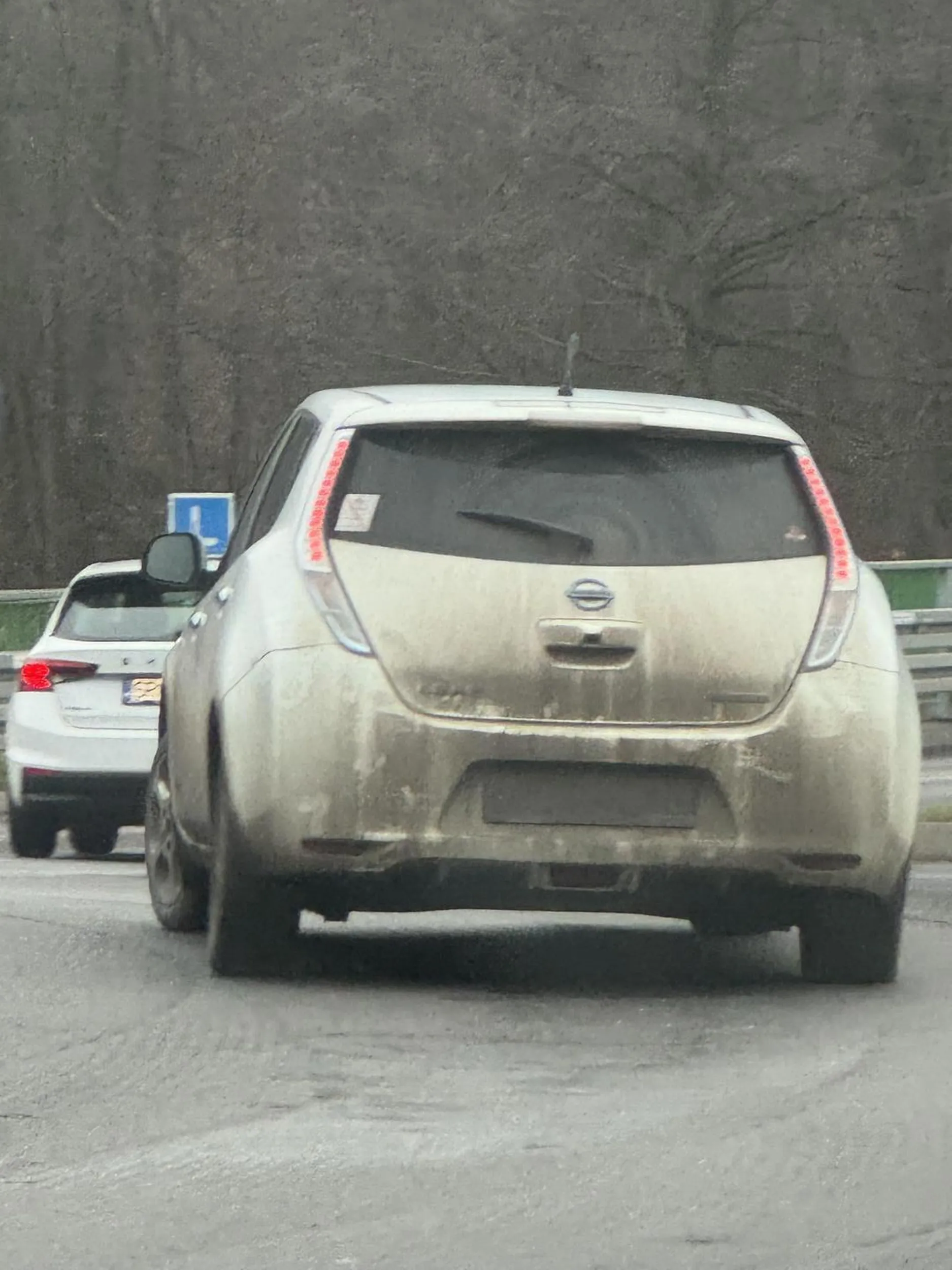 Rejestracja nie widoczna z jednego metra kierowca to fleja