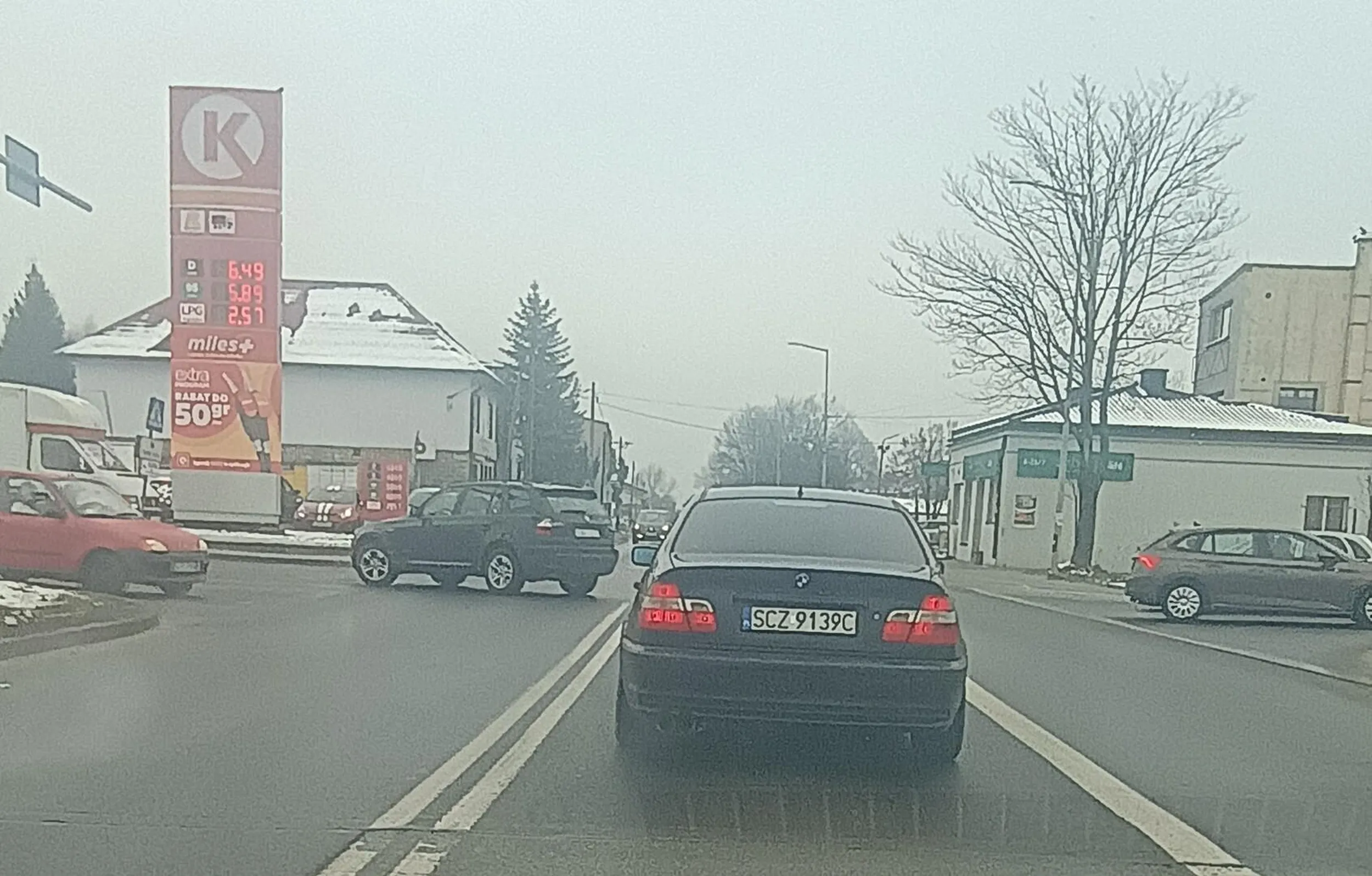 Typowi brakło płynu w kierunkowskazach, ale kumin jak w hamerykańskich dragsterach.