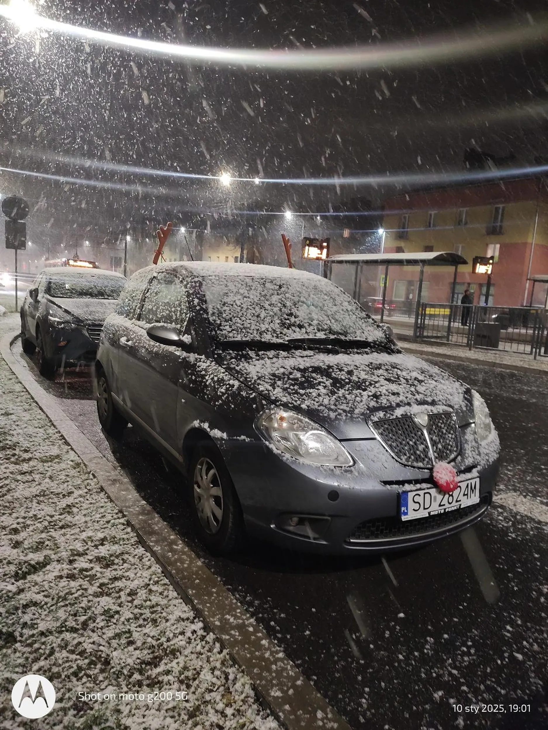 Ładne autko pozdrawiam ;)