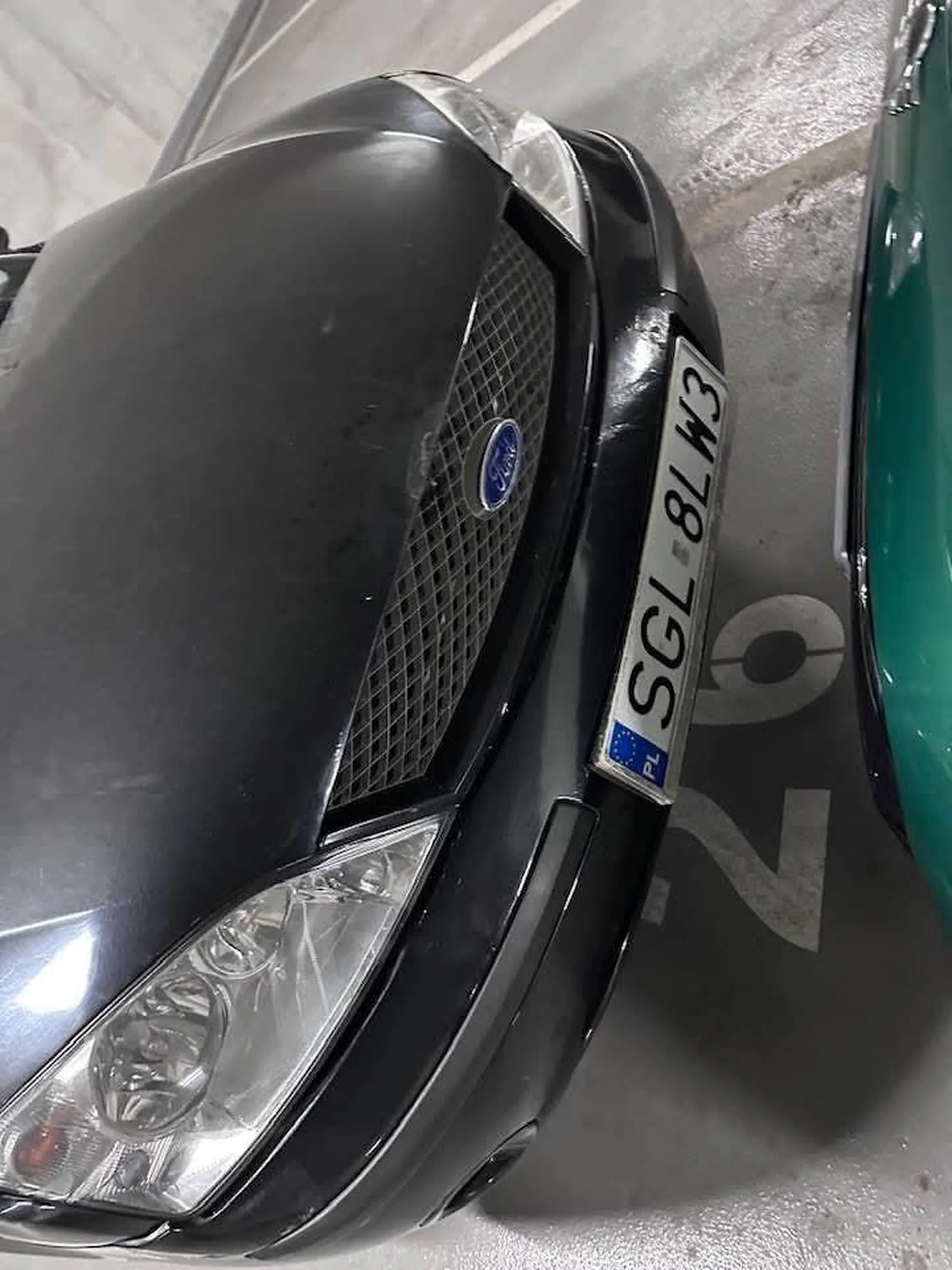 Parkuje na moim miejscu na parkingu podziemnym na Mikołowskiej w Gliwicach