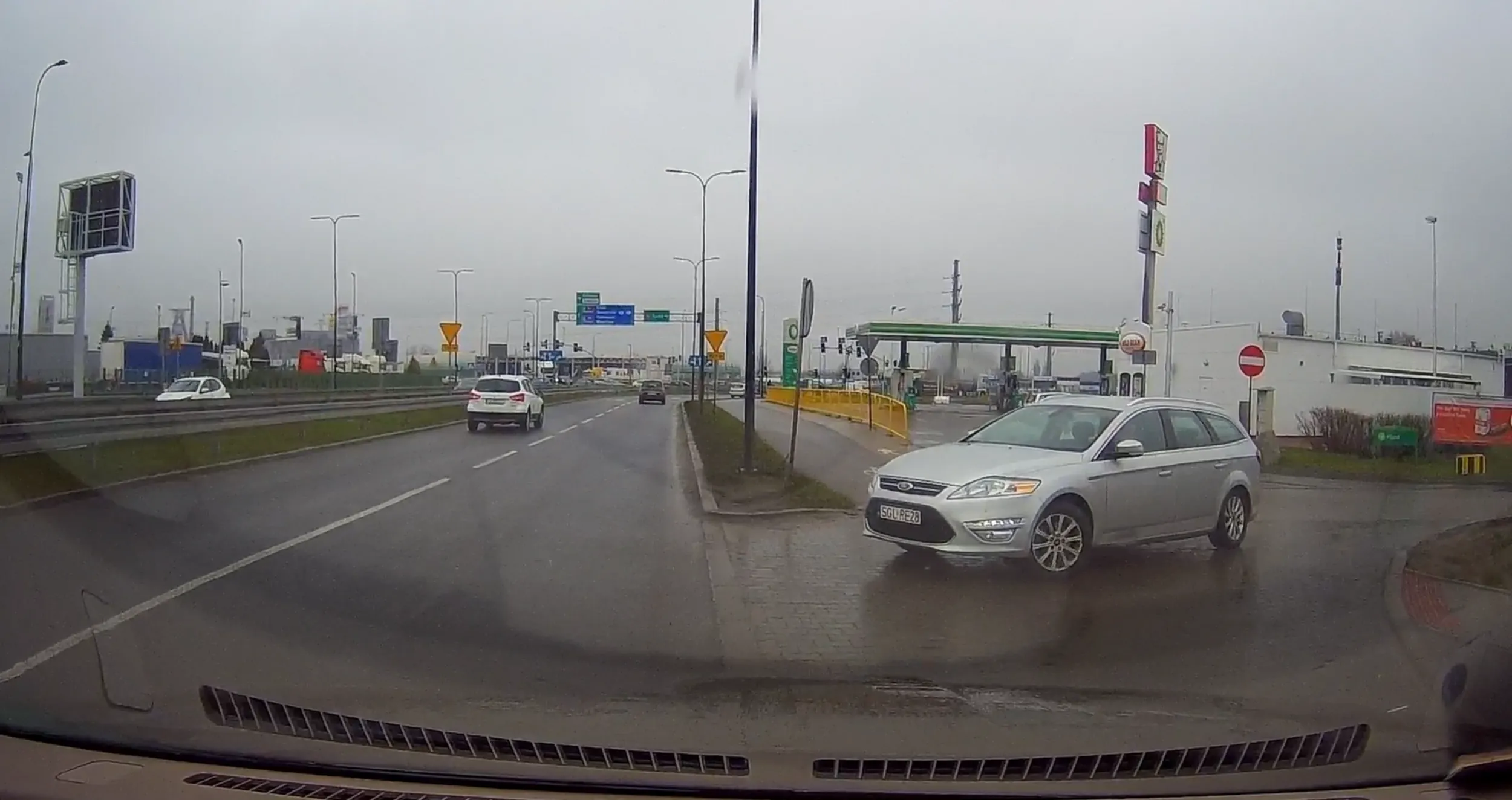 cham wyjeżdża pod zakaz i jeszcze ma pretensje