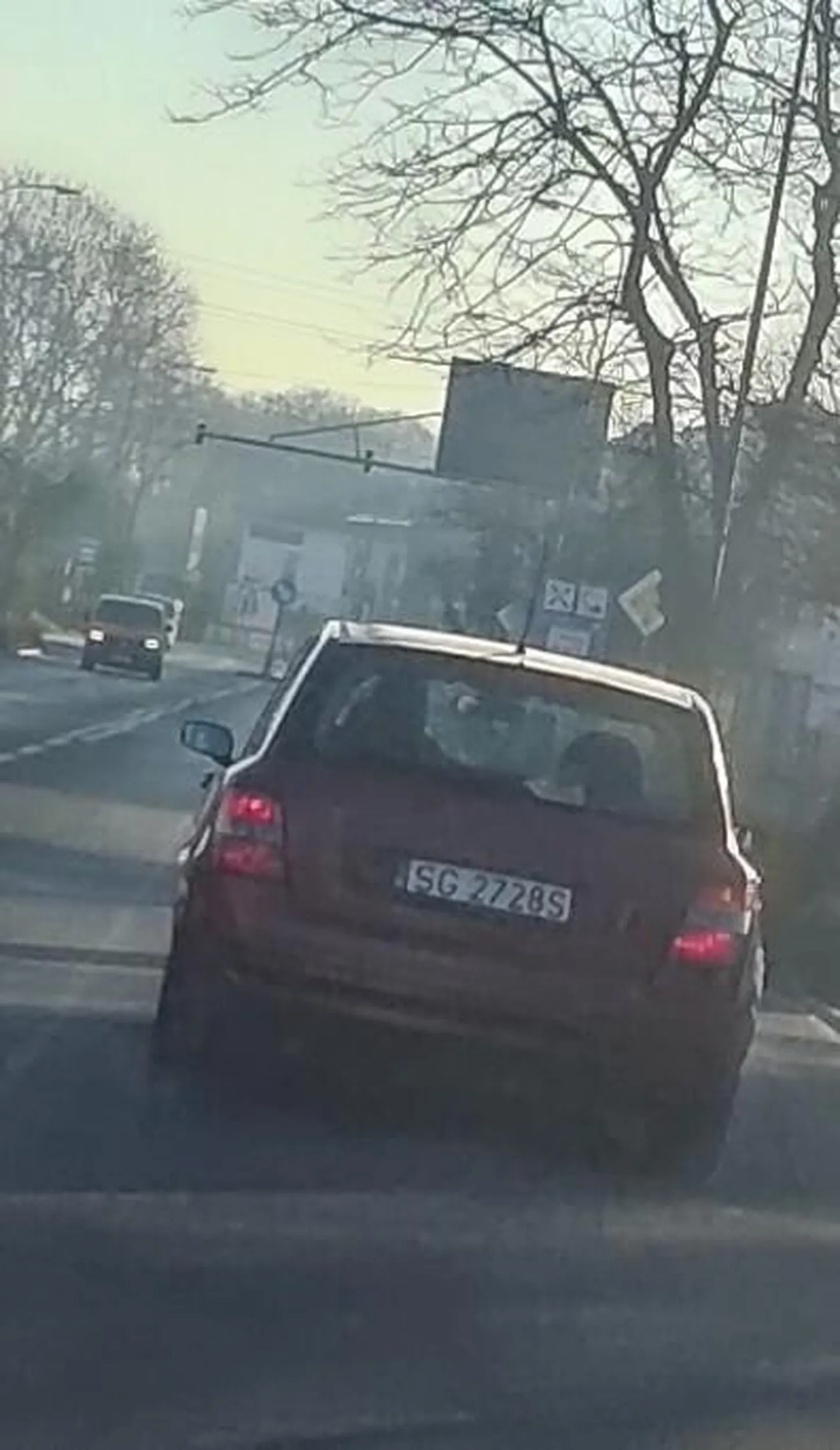 Mrugnij to ty się pałką w czerep.