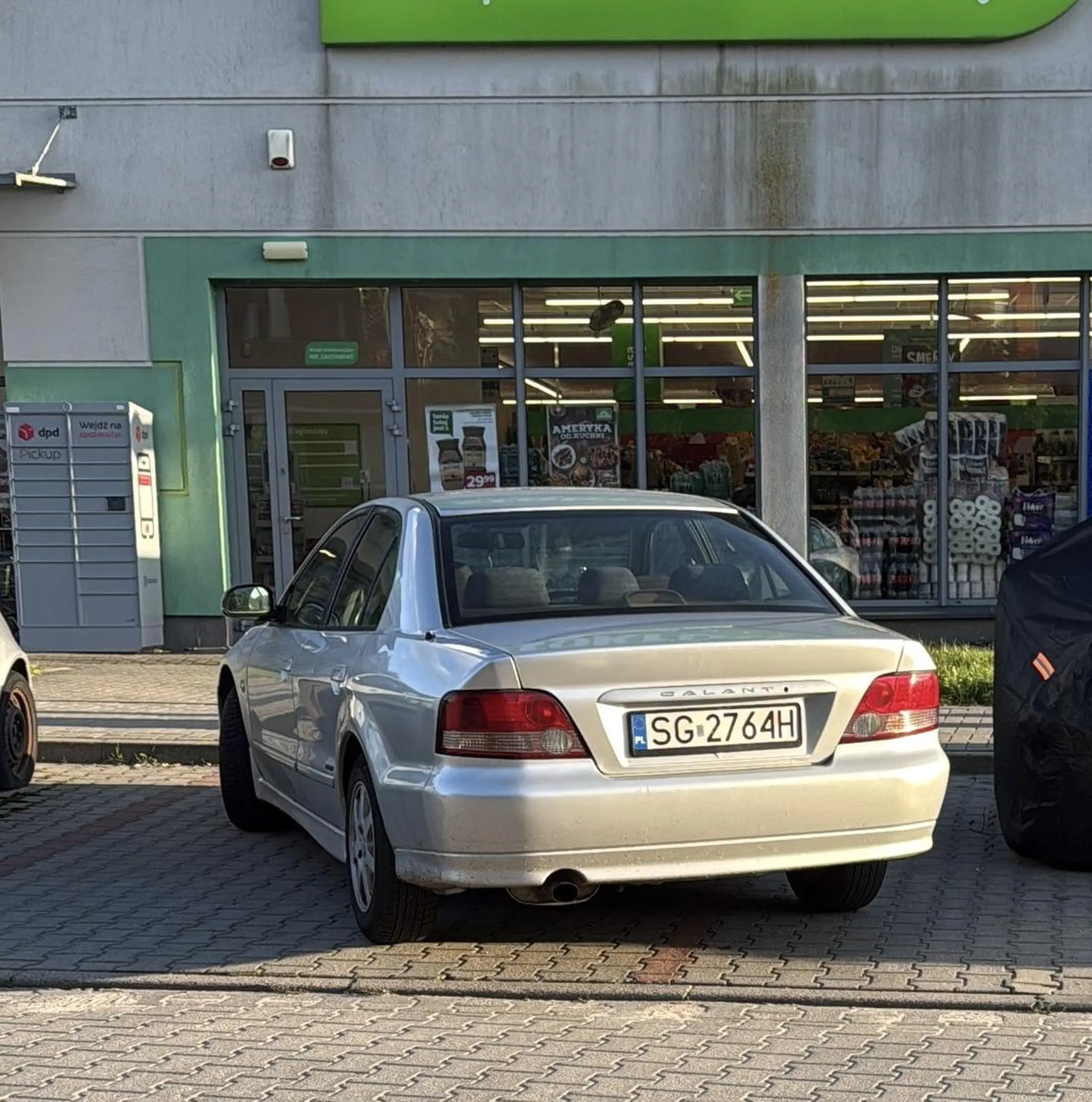 Parkowanie godne podziwu, czas udać się na kurs :)