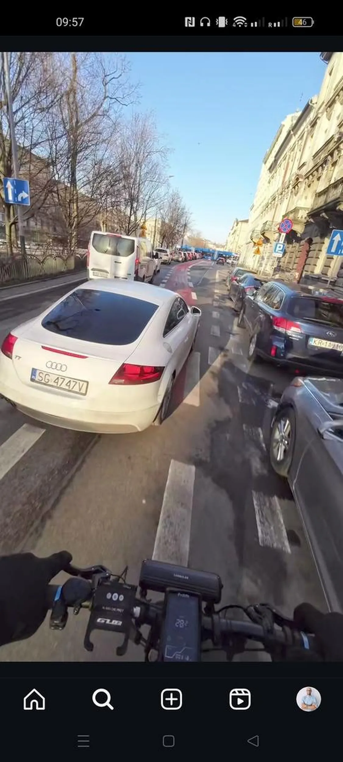 Ślepa ameba z telefonem https://www.instagram.com/reel/DE_GVB3oJ0a/?igsh=MWJidzJxMmJlb2N2Yw==