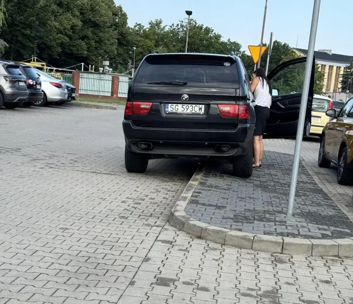 Naucz się parkować.