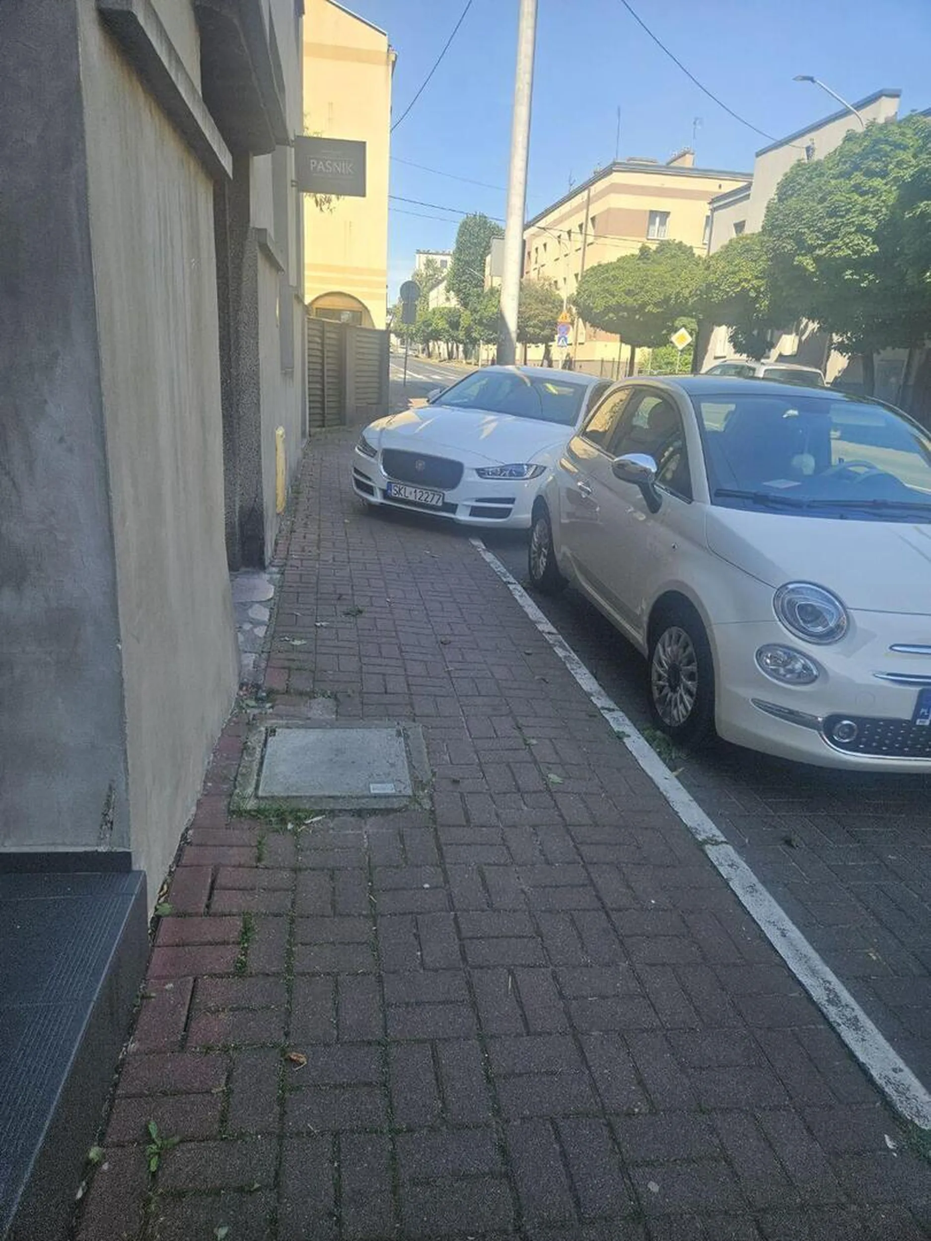 Bo w końcu jeździ jaguarem więc wolno mu wszystko. Ale w końcu SKL