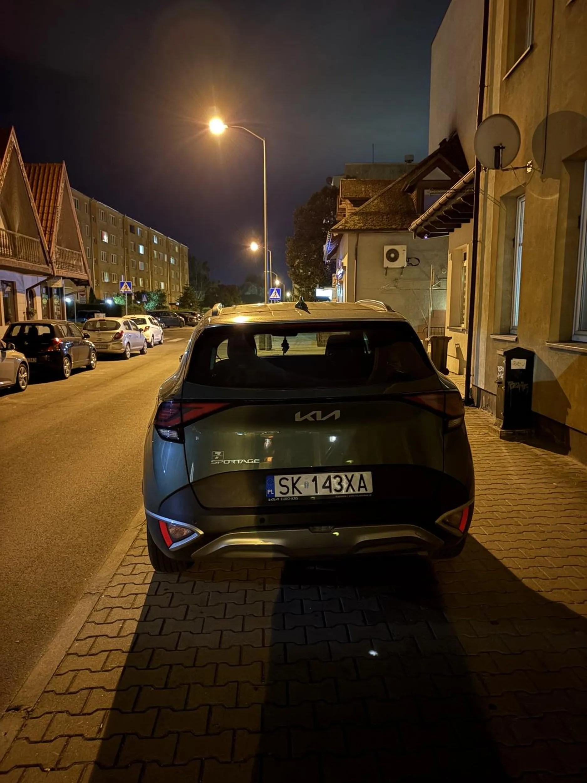 kierowca święta krowa myśli że parkować może sobie wszędzie