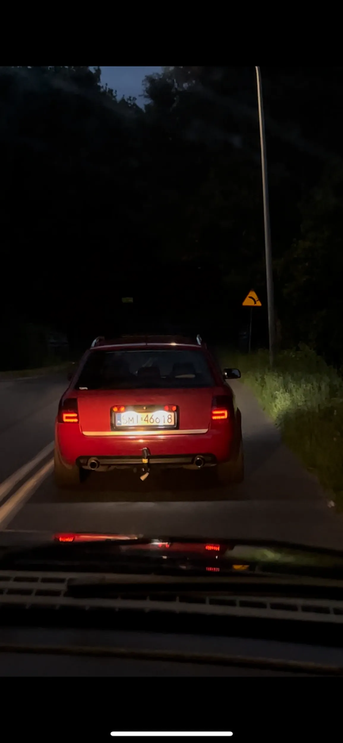 Nie pozdrawiam kierowcy. wychamowywał nasz i groził siekierą. śledził nas kilkanaście minut, i to najlepsze że bez żadnego powodu