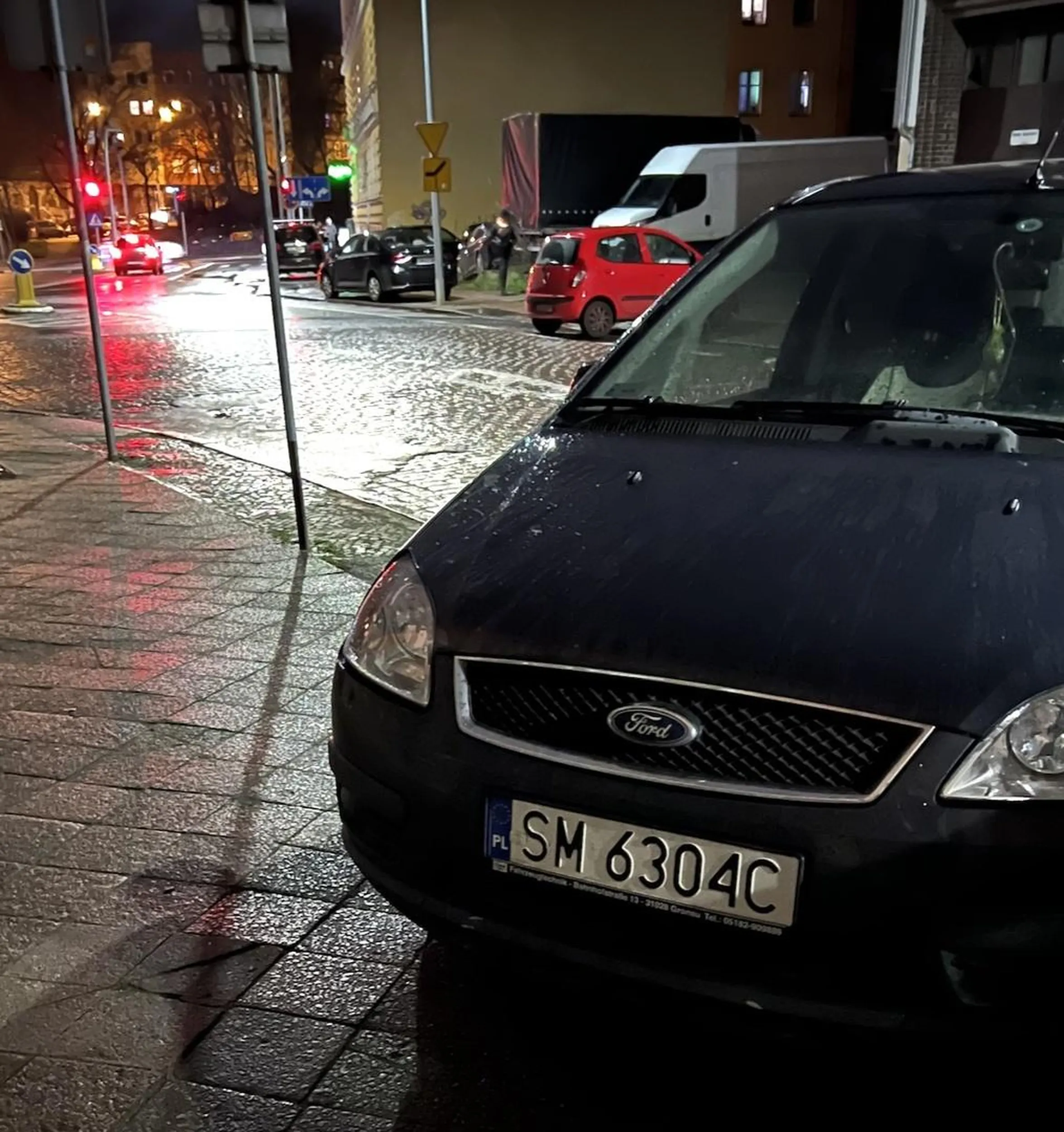 nie widzicie przejścia bo całkowicie je zasłaniam!