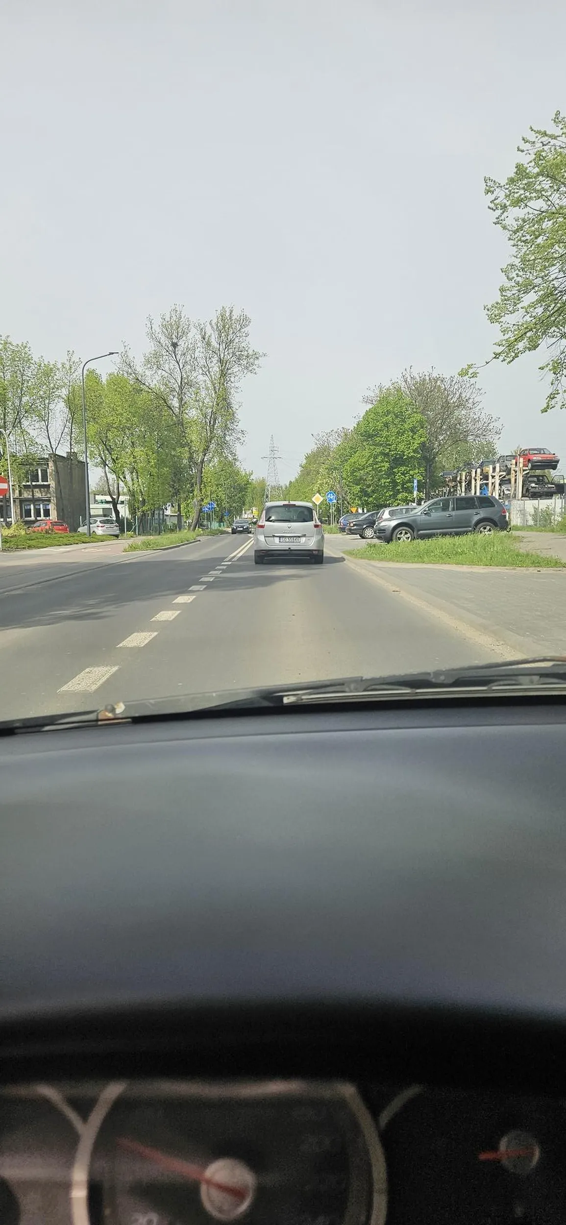 Ustąp pierwszeństwa dla niego nie istnieje. Nie dość