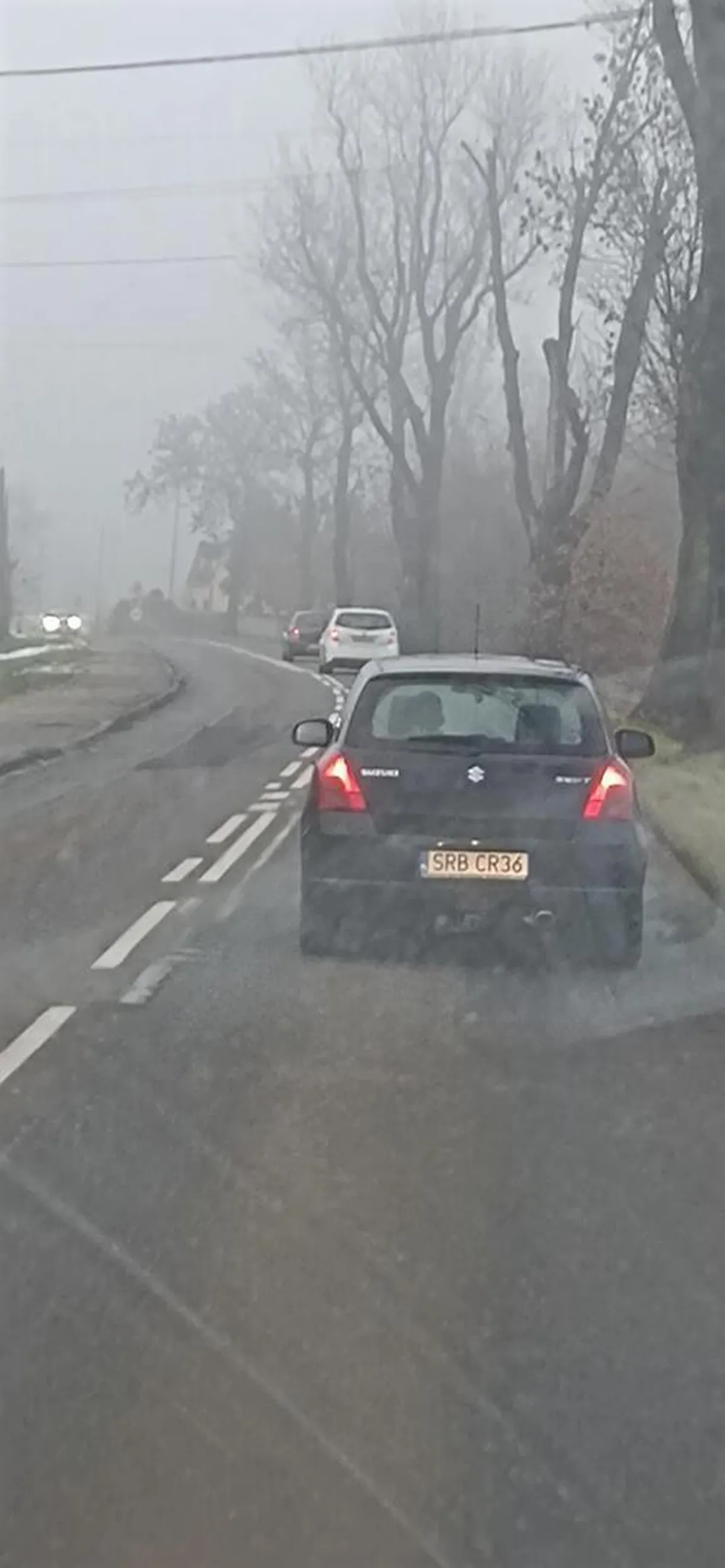 Witam pan z Suzuki Swift nie da się wyprzedzić nie polecam go wyprzedzać ;)