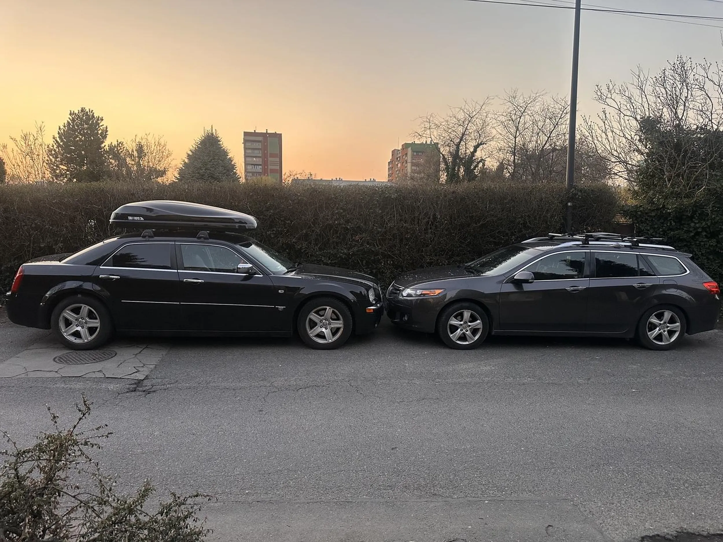 Ale zjeb.. Mój 16-letni syn jest w stanie parkować lepiej.