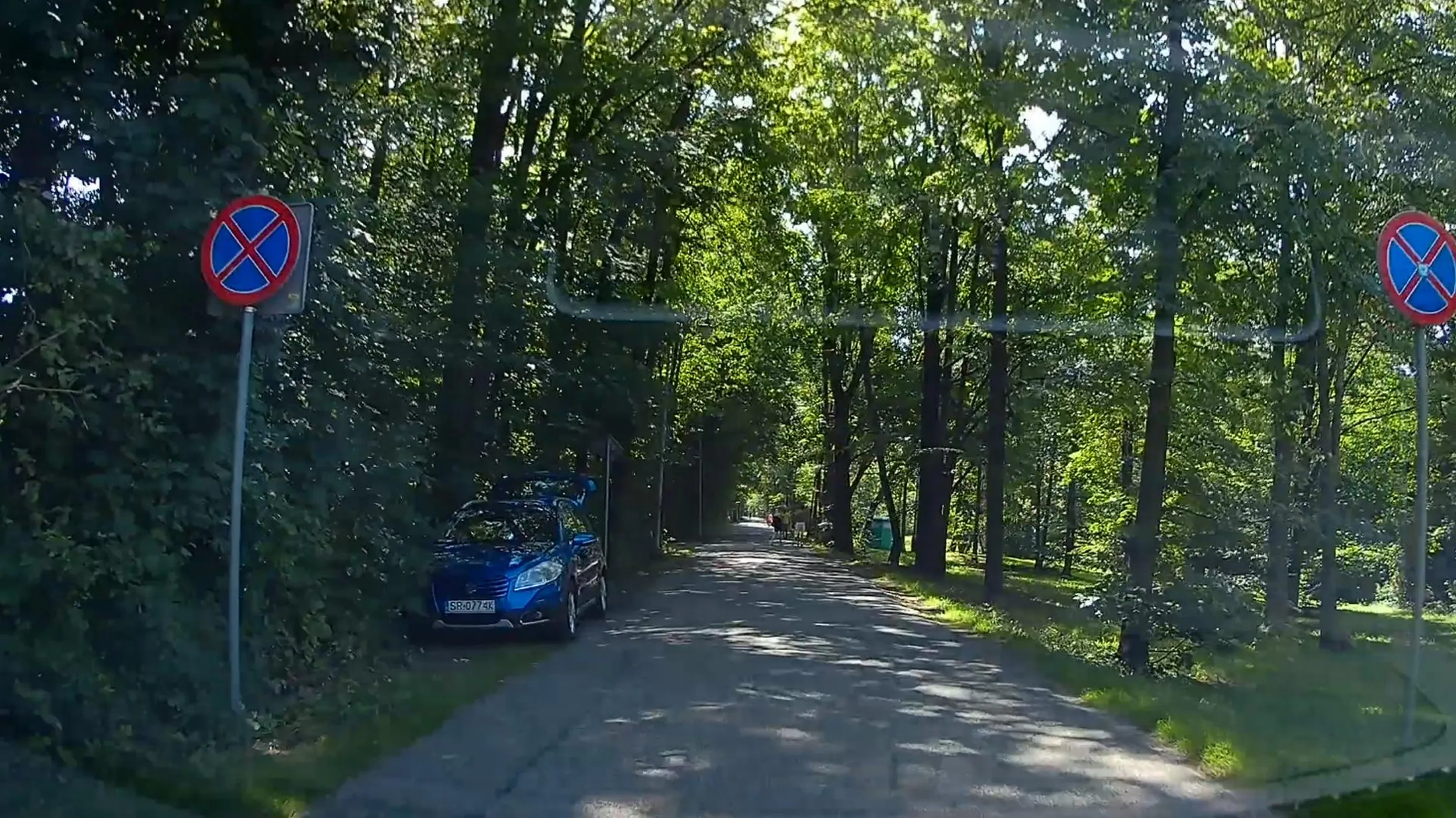 Zakaz parkowania to nie mur pomyślał tępy knur