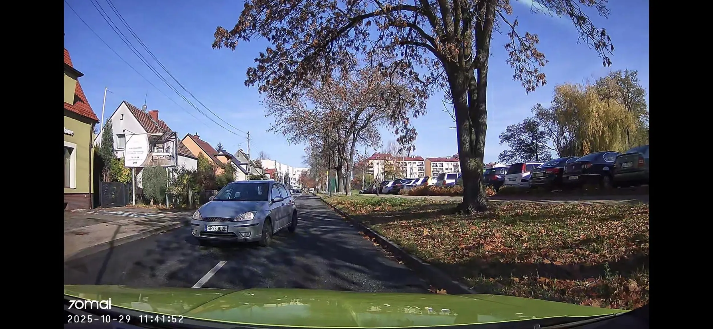 Zapi**ala po terenie zabudowanym, jazda na czołówkę!