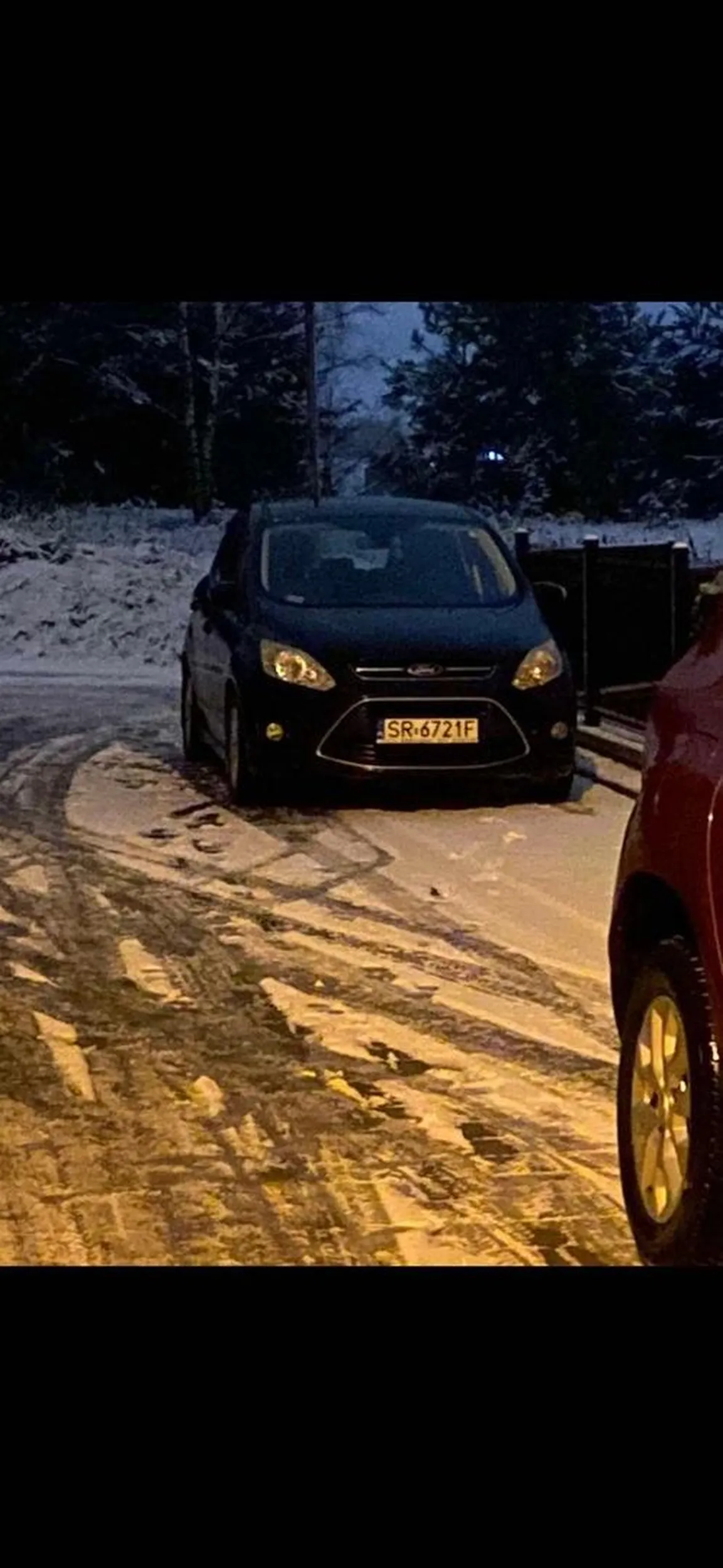 Jak można tak parkować Nie wyminą się dwa auta