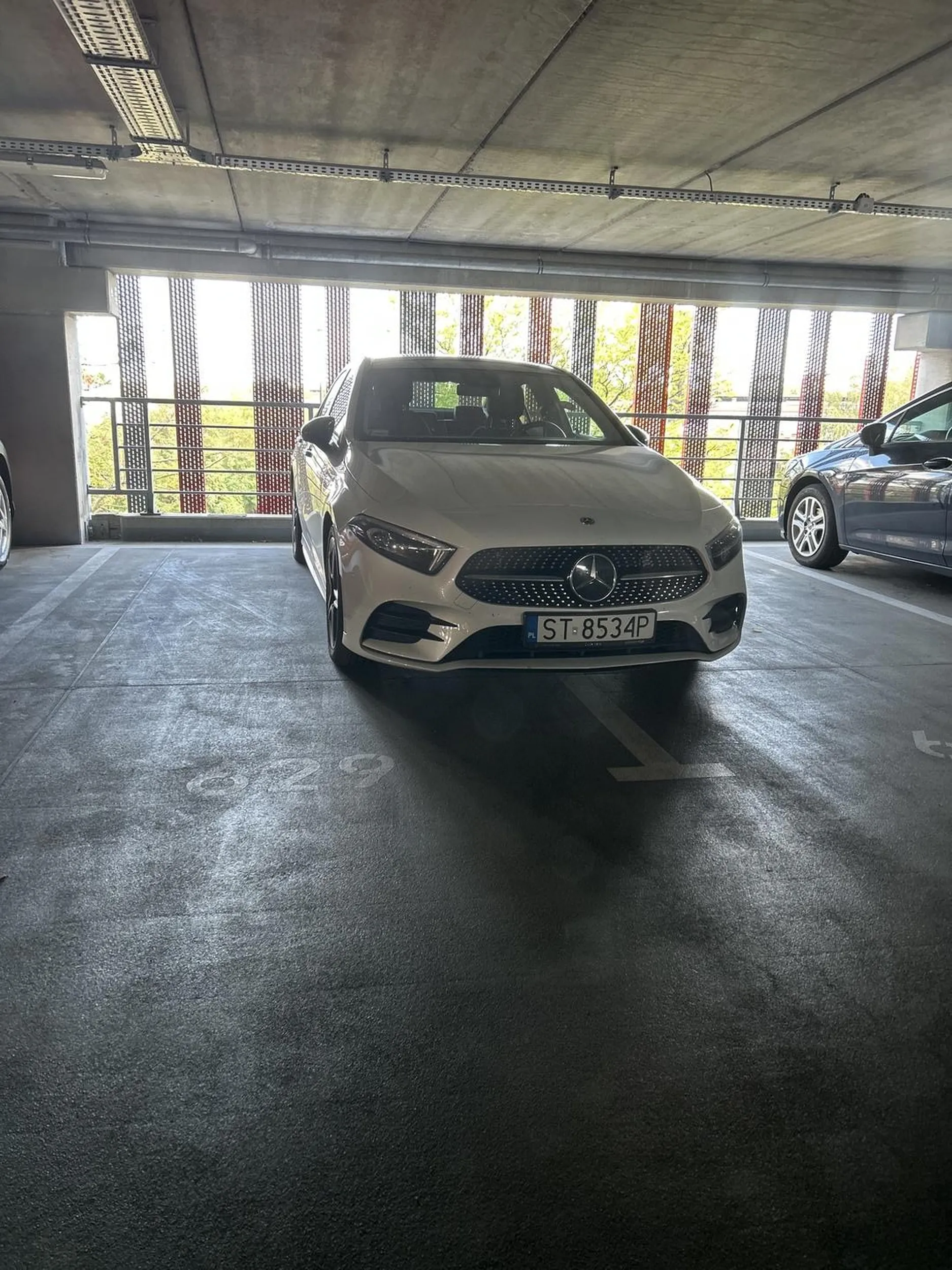 De8il, parkujący na dwa miejsca